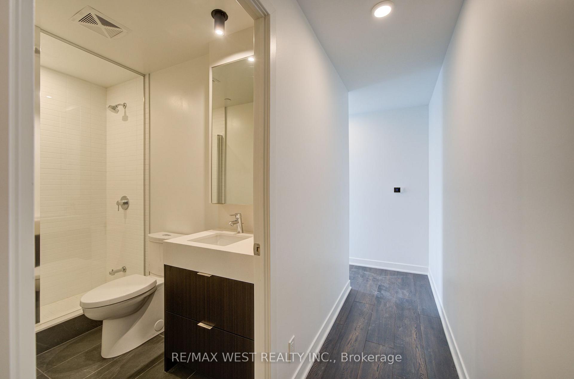 Photo 13 of Unit 2012, 6 Flavelle Trail, Vaughan, Steeles West Industrial — HOMEH