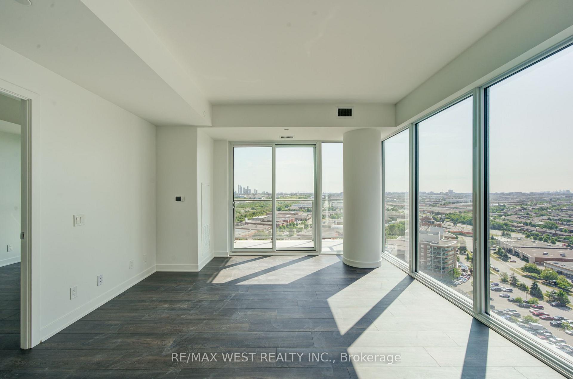 Photo 25 of Unit 2012, 6 Flavelle Trail, Vaughan, Steeles West Industrial — HOMEH