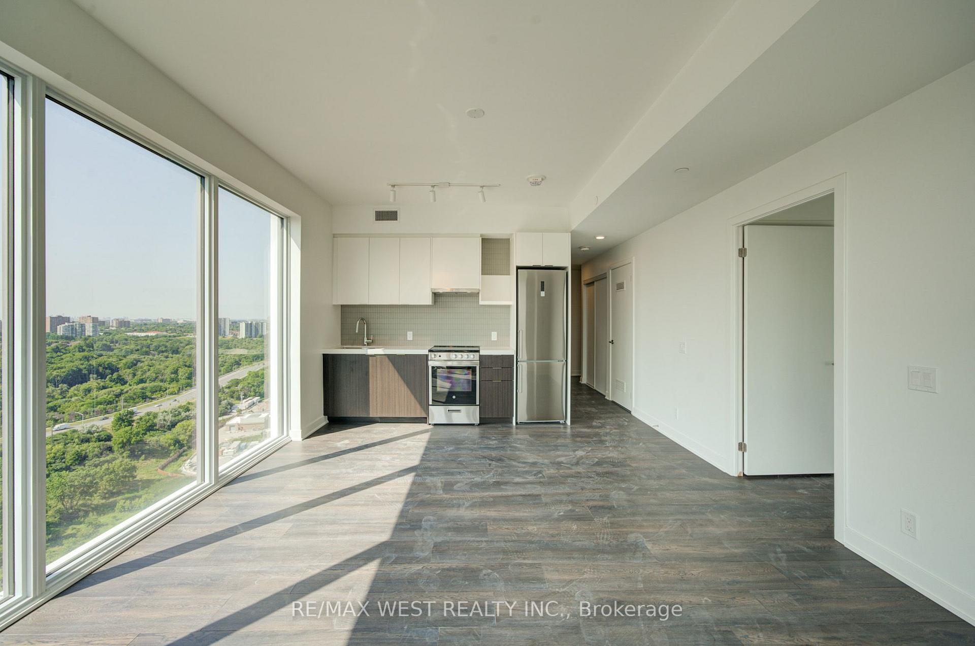 Photo 27 of Unit 2012, 6 Flavelle Trail, Vaughan, Steeles West Industrial — HOMEH