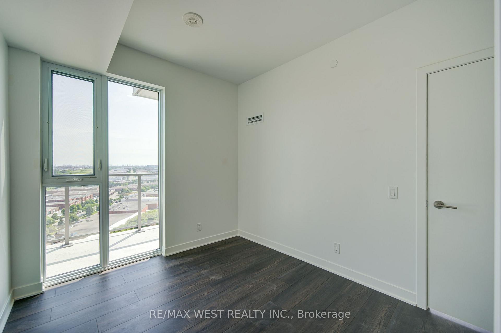 Photo 30 of Unit 2012, 6 Flavelle Trail, Vaughan, Steeles West Industrial — HOMEH