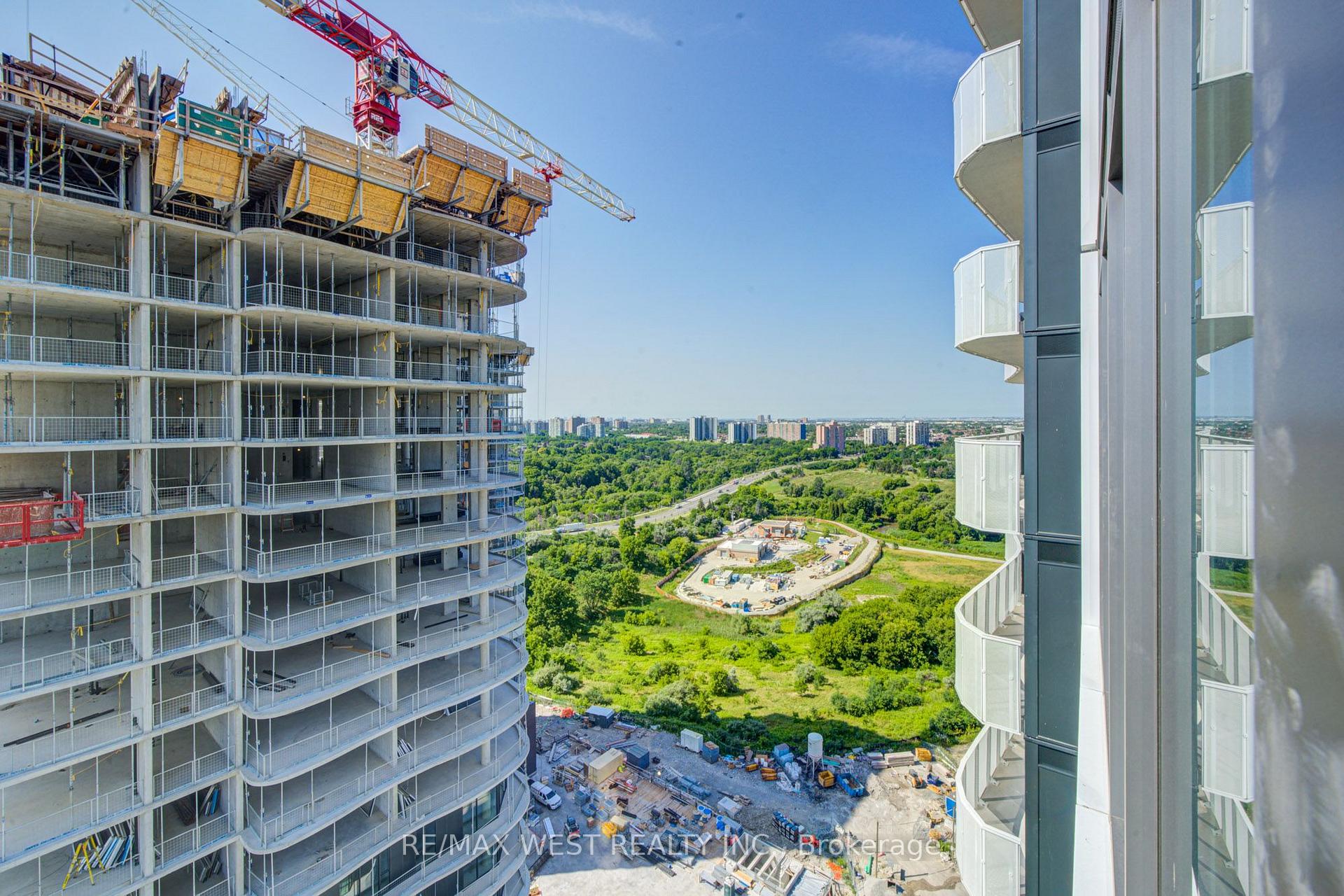 Photo 44 of Unit 2012, 6 Flavelle Trail, Vaughan, Steeles West Industrial — HOMEH