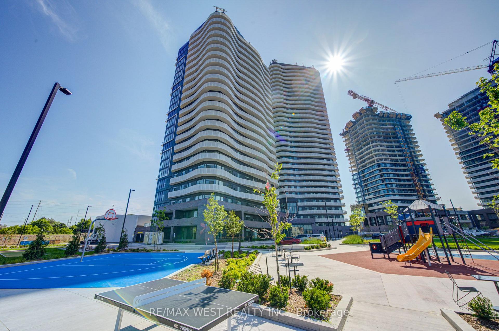 Photo 2 of Unit 2012, 6 Flavelle Trail, Vaughan, Steeles West Industrial — HOMEH