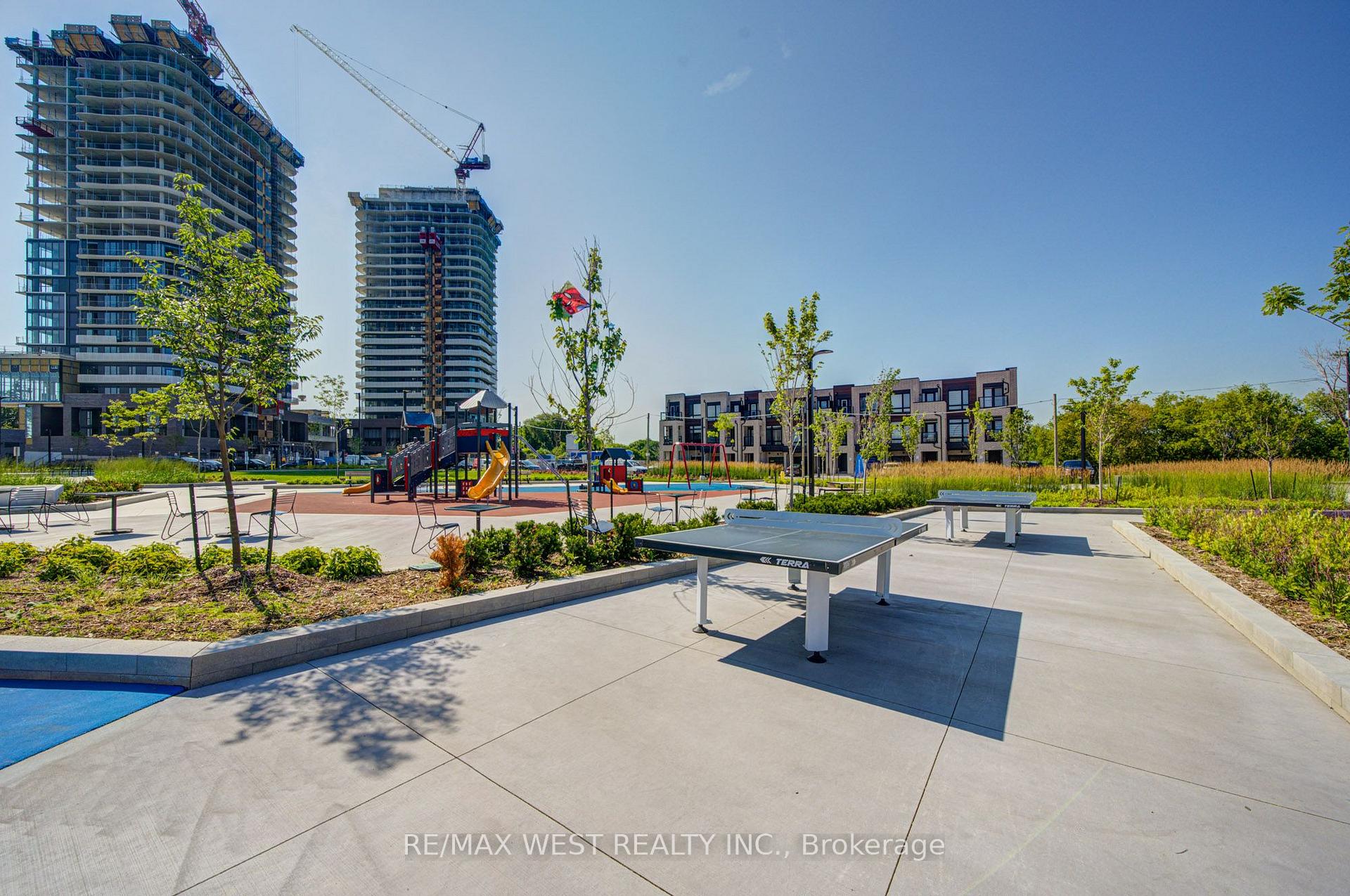 Photo 46 of Unit 2012, 6 Flavelle Trail, Vaughan, Steeles West Industrial — HOMEH