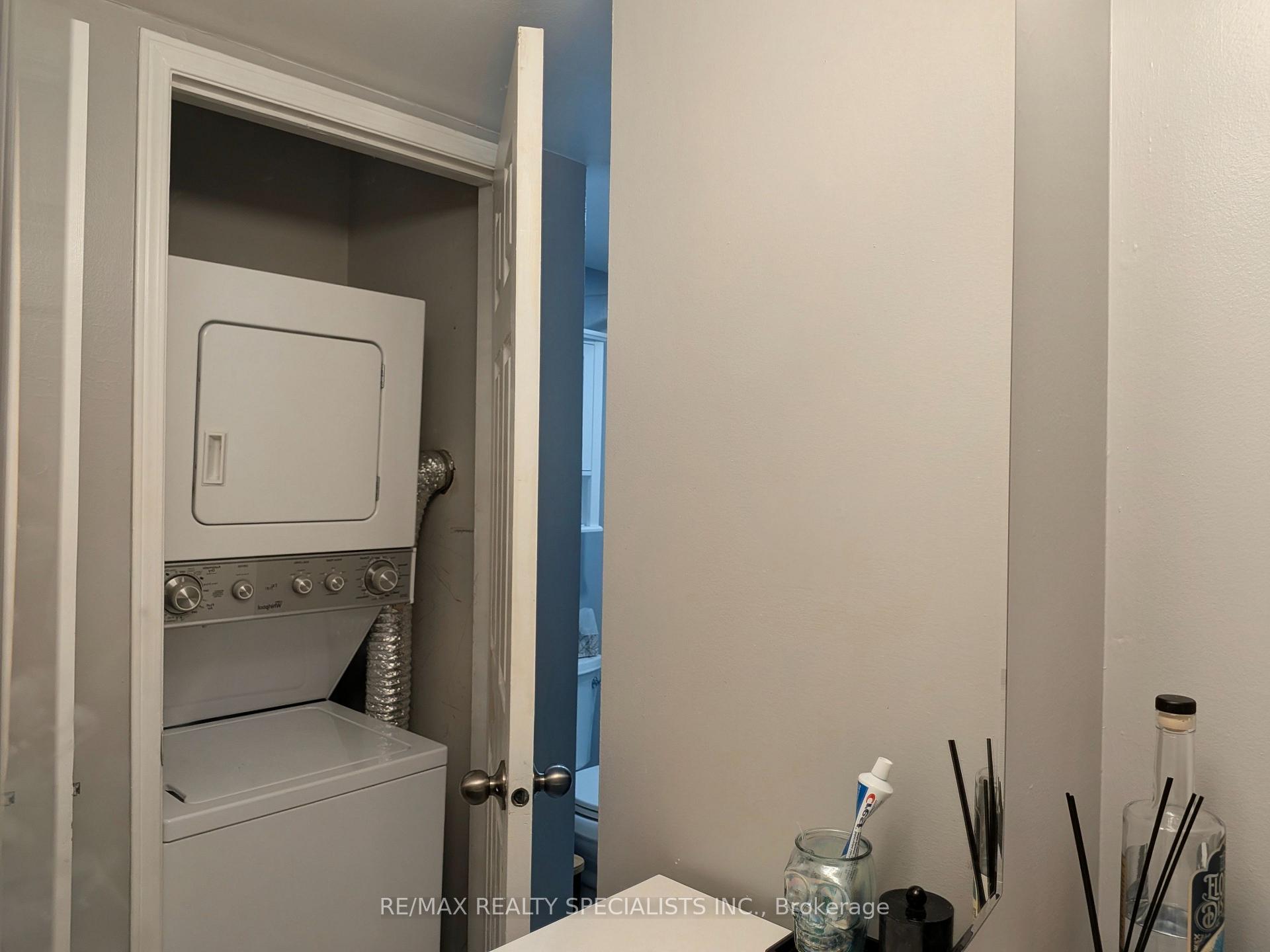 Photo 3 of Unit 121, 2110 Cleaver Avenue, Burlington, Headon — HOMEH