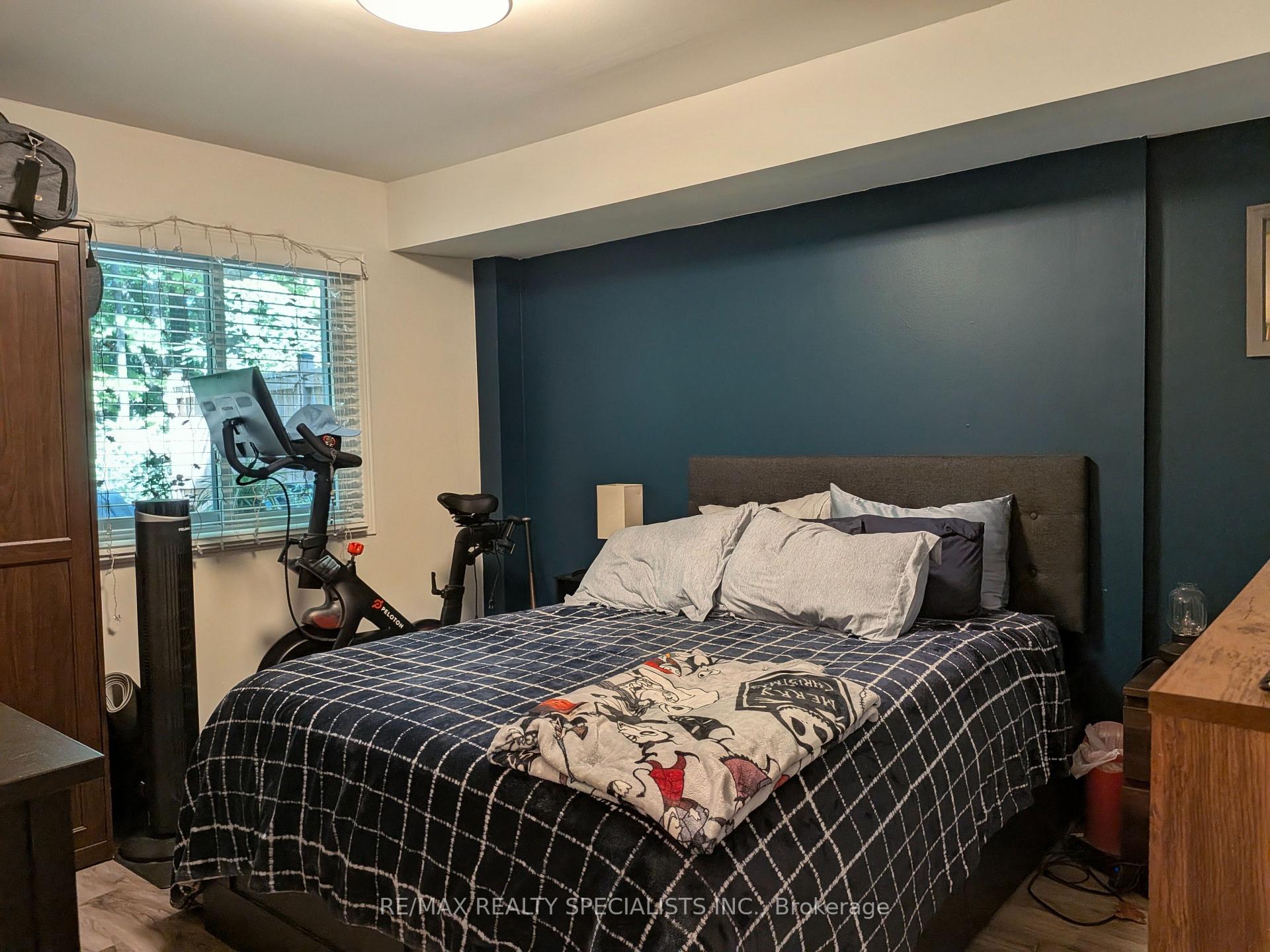 Photo 5 of Unit 121, 2110 Cleaver Avenue, Burlington, Headon — HOMEH