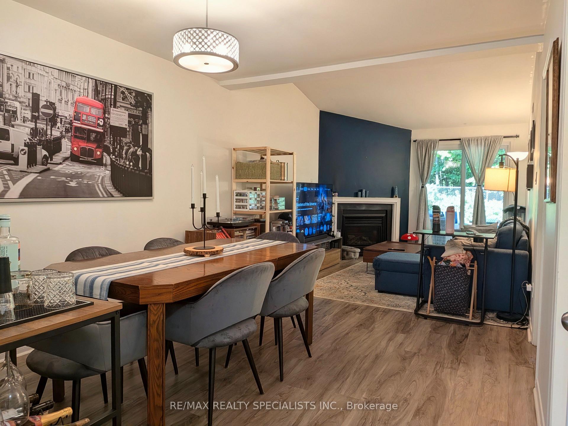 Photo 6 of Unit 121, 2110 Cleaver Avenue, Burlington, Headon — HOMEH