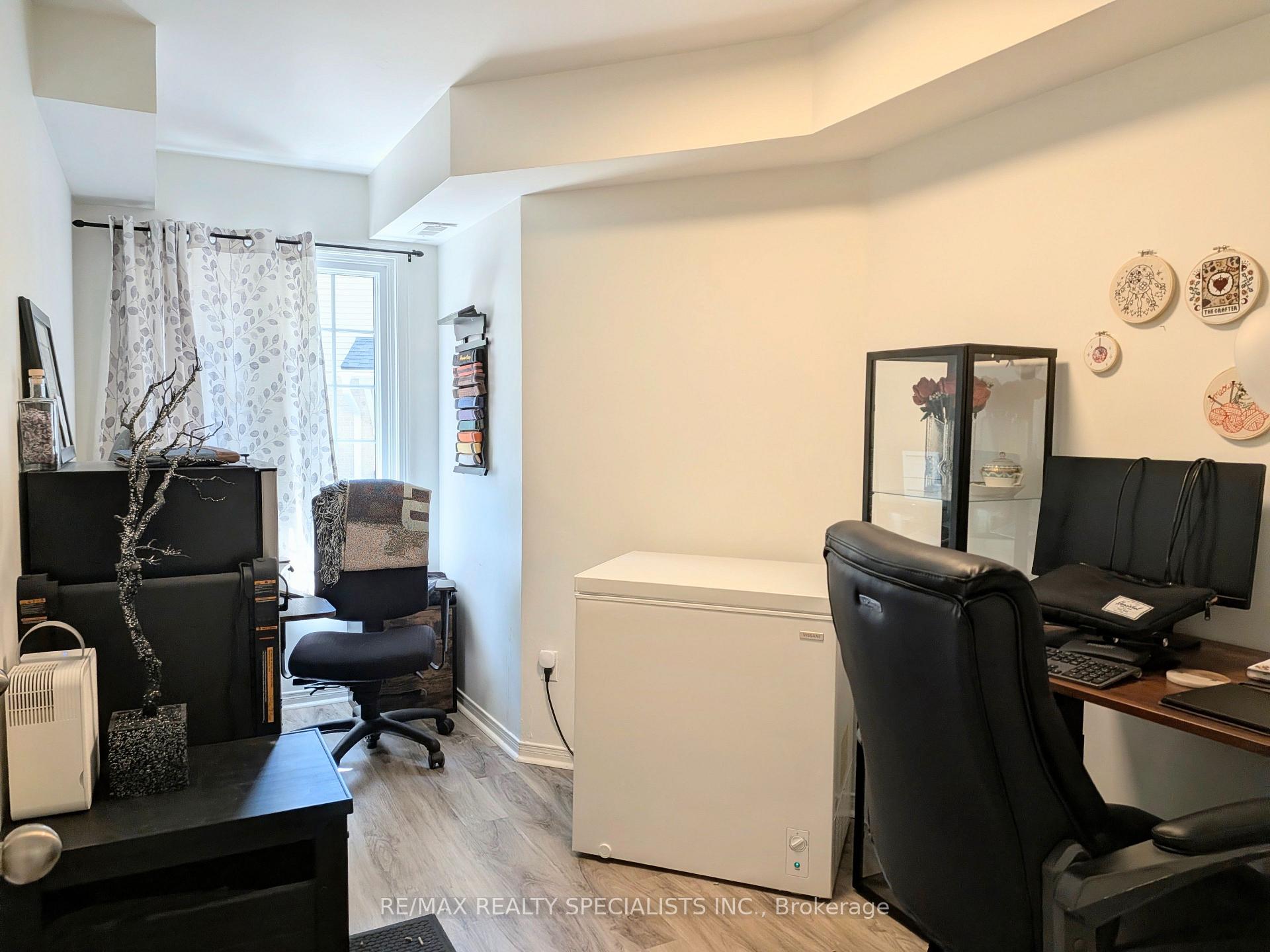 Photo 7 of Unit 121, 2110 Cleaver Avenue, Burlington, Headon — HOMEH
