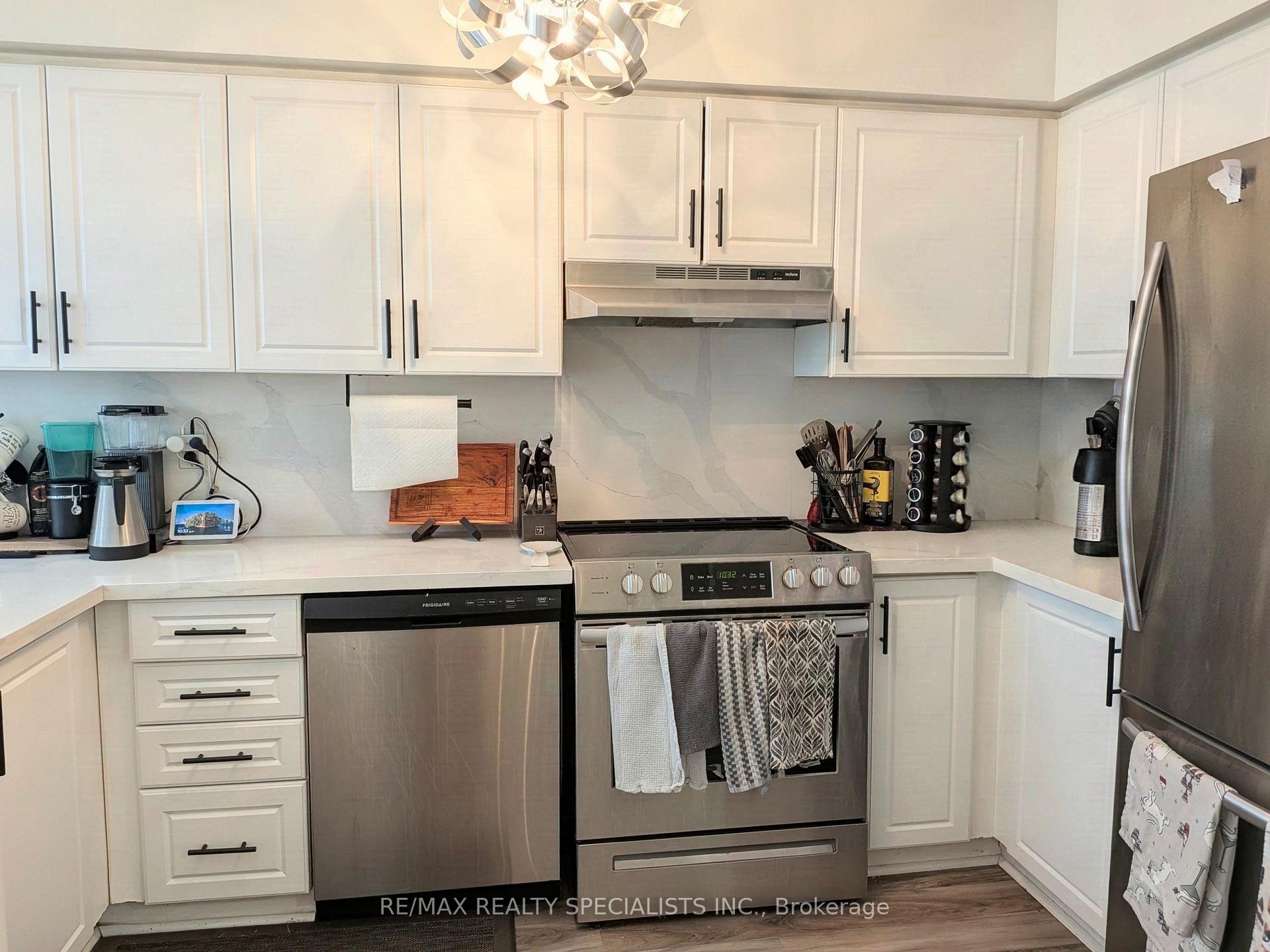 Photo 8 of Unit 121, 2110 Cleaver Avenue, Burlington, Headon — HOMEH