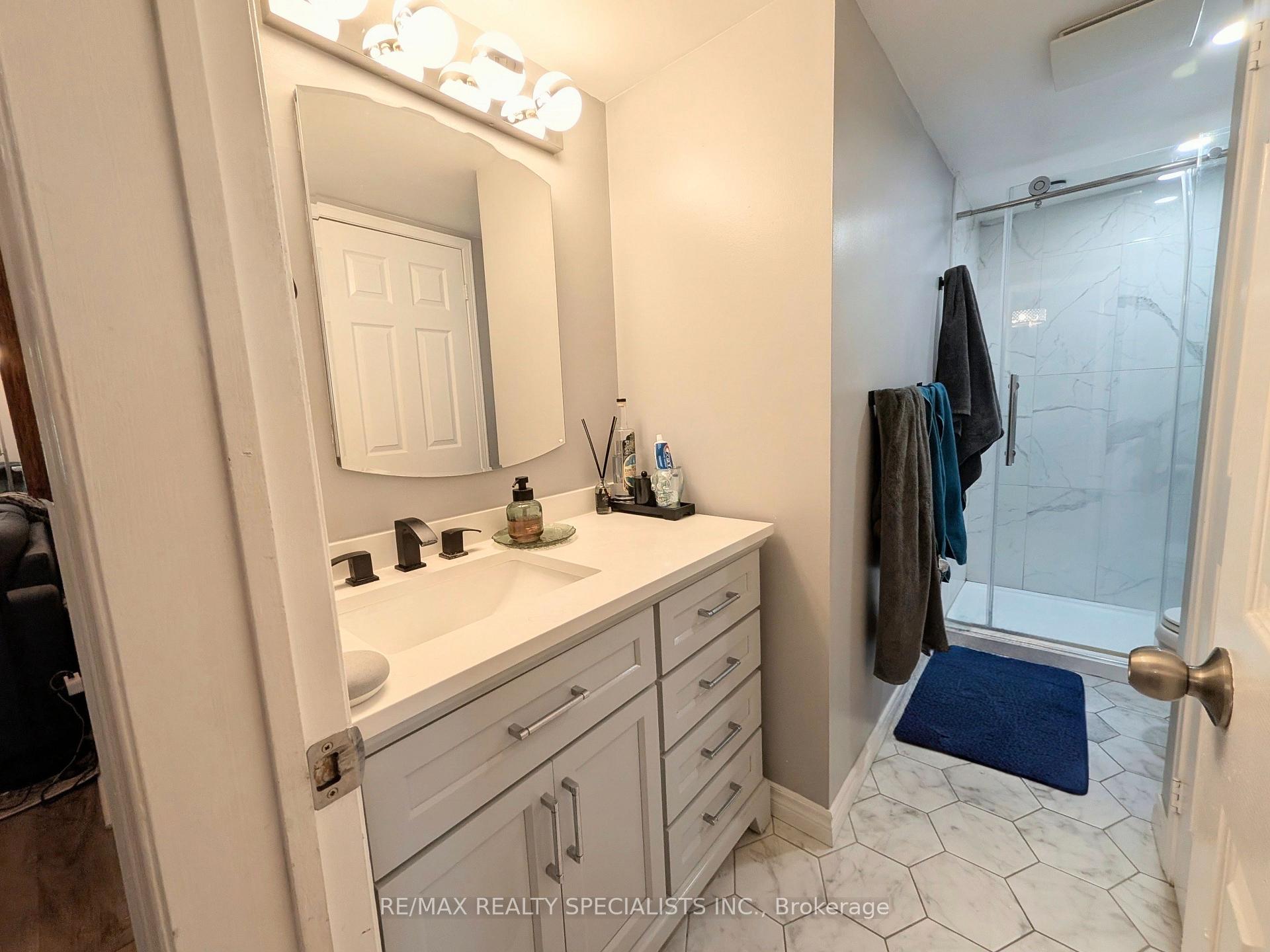 Photo 9 of Unit 121, 2110 Cleaver Avenue, Burlington, Headon — HOMEH
