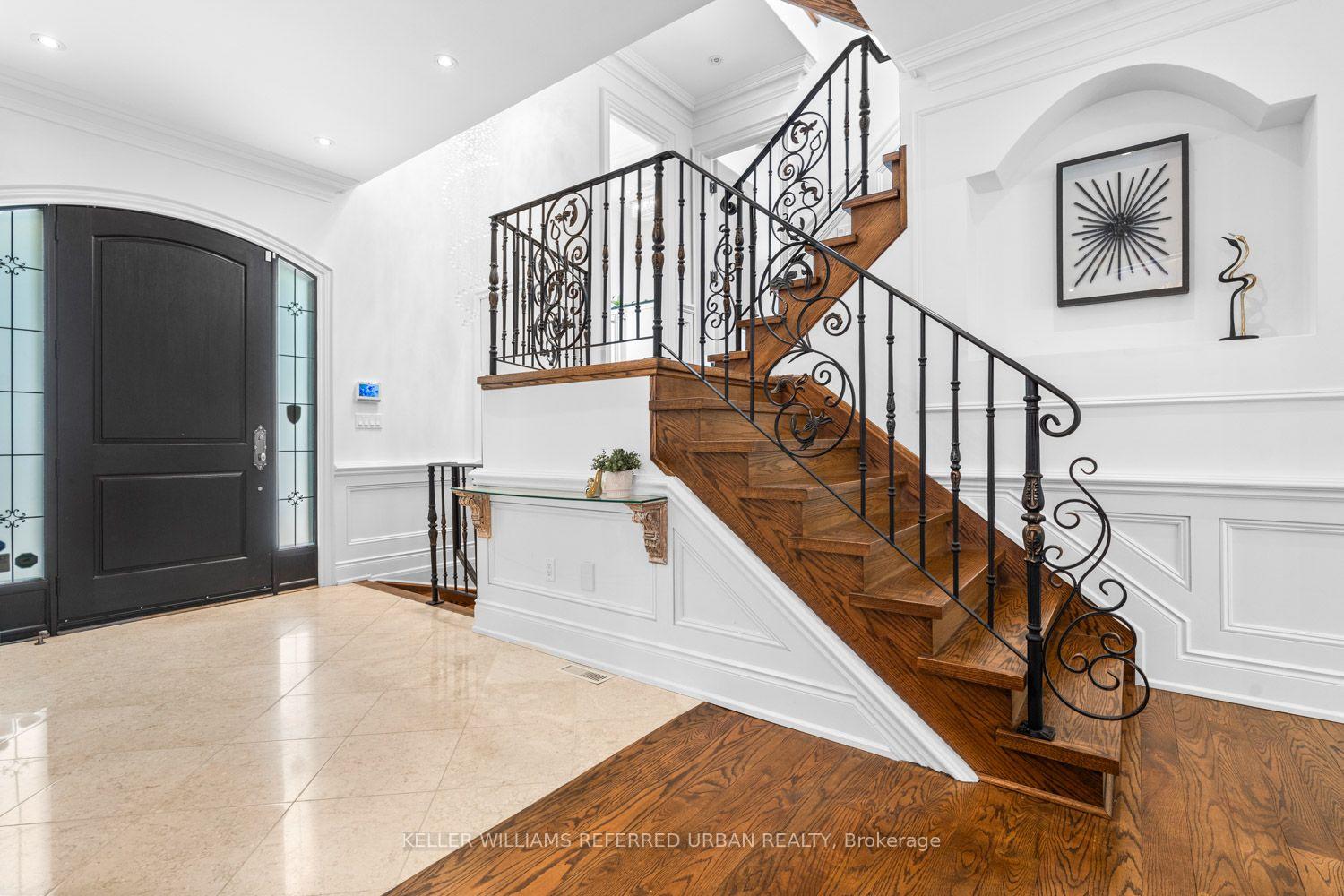 Photo 11 of 14 Tremont Crescent, North York, Banbury-Don Mills — HOMEH