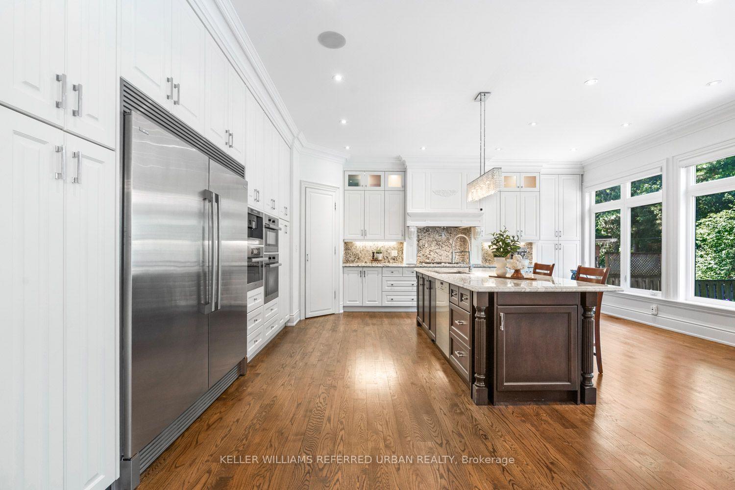 Photo 12 of 14 Tremont Crescent, North York, Banbury-Don Mills — HOMEH