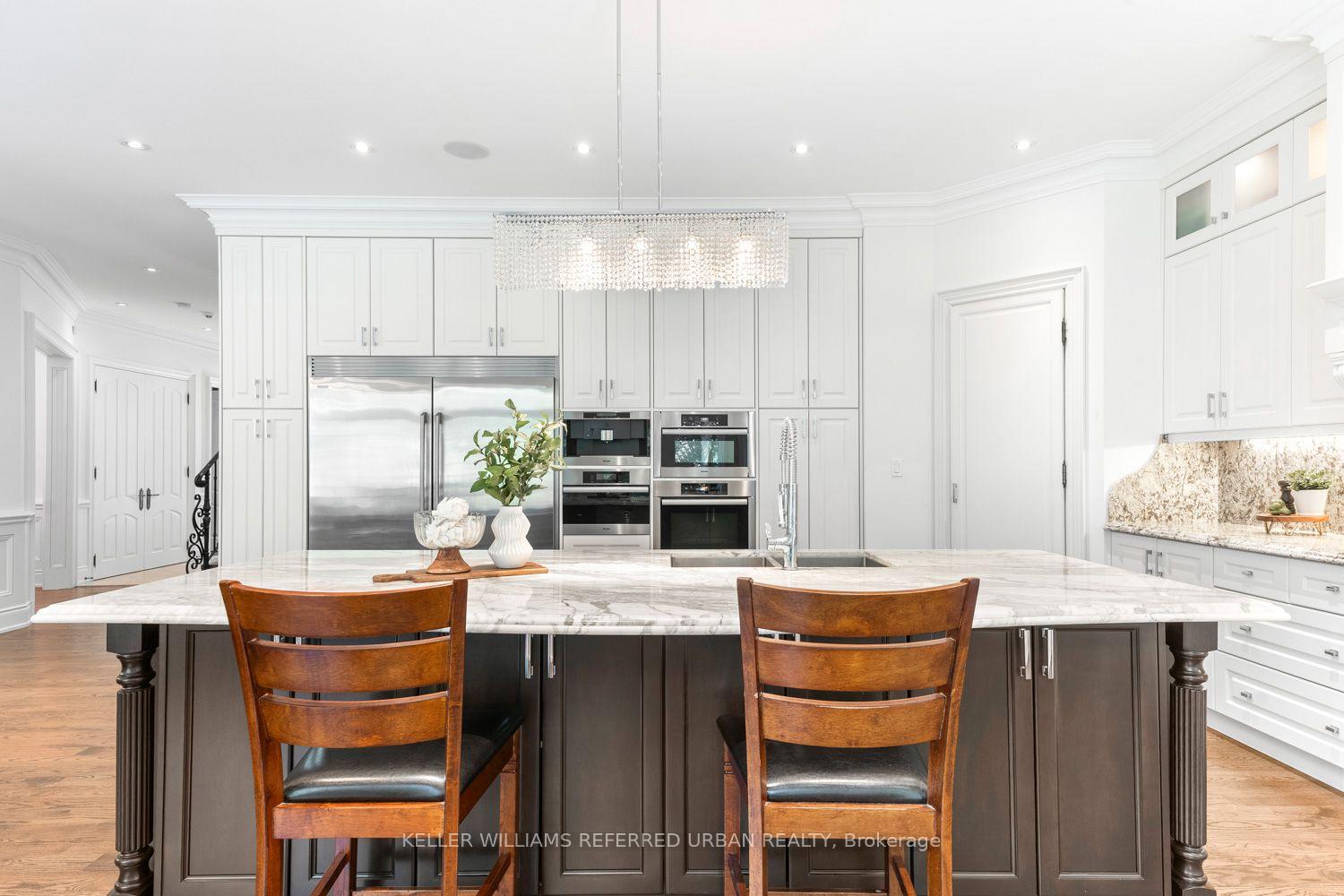 Photo 18 of 14 Tremont Crescent, North York, Banbury-Don Mills — HOMEH