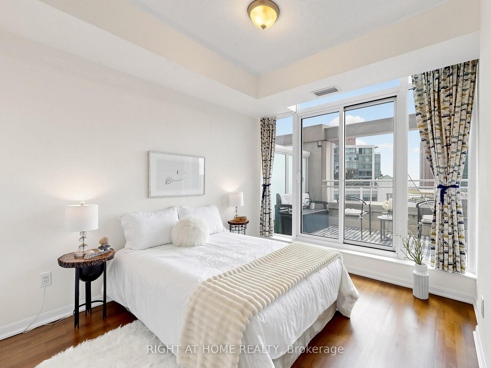 Photo 24 of Unit 1032, 628 Fleet Street, Toronto, Niagara — HOMEH