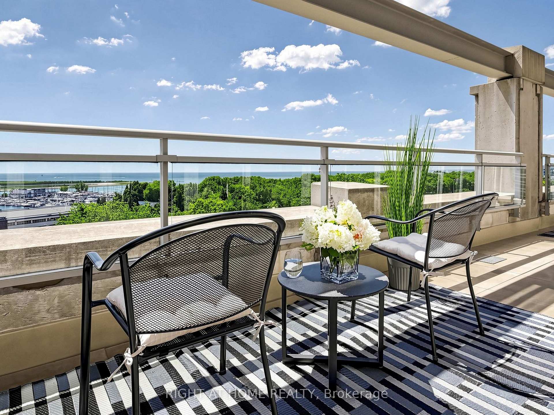 Photo 35 of Unit 1032, 628 Fleet Street, Toronto, Niagara — HOMEH