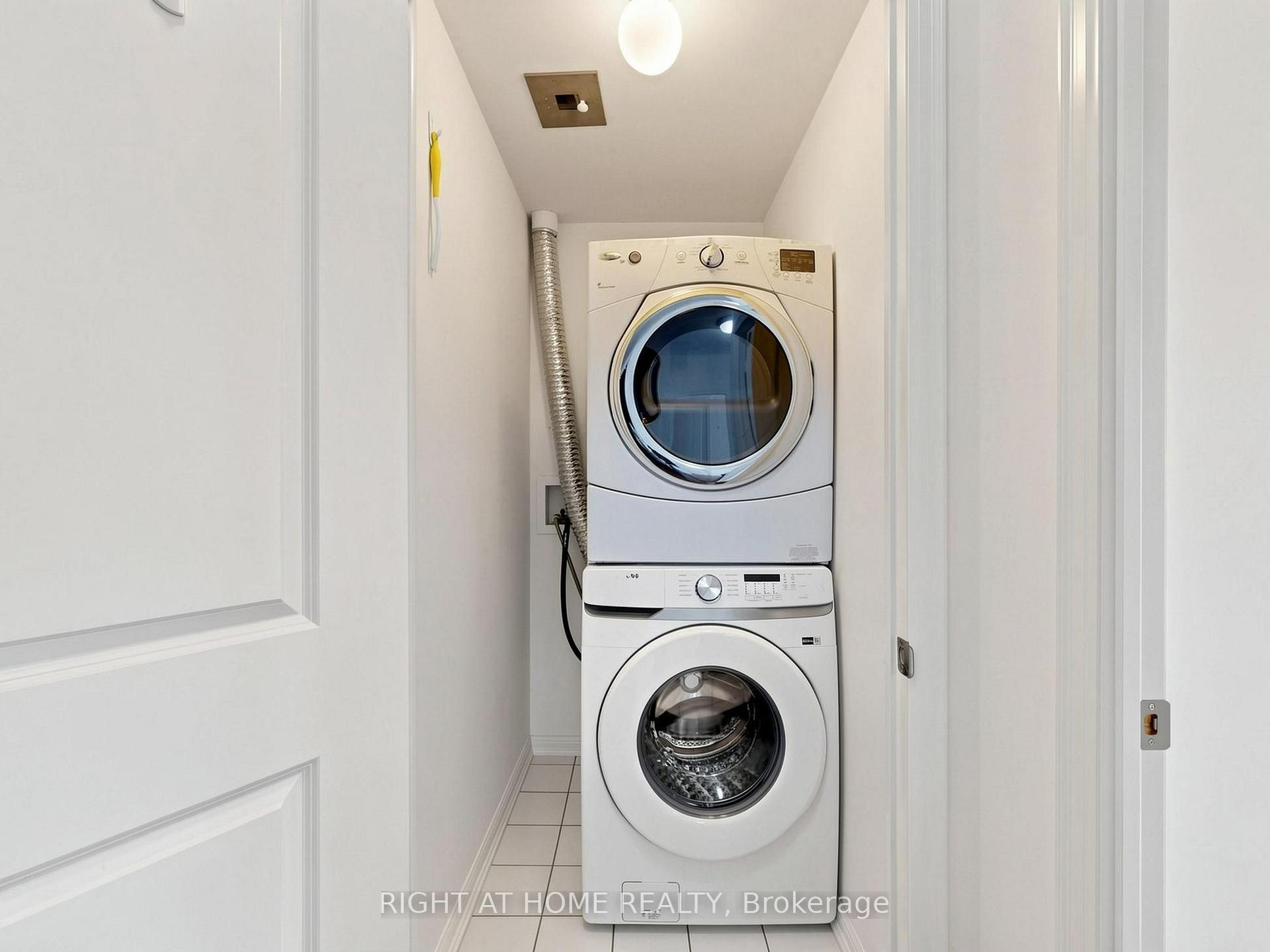 Photo 37 of Unit 1032, 628 Fleet Street, Toronto, Niagara — HOMEH