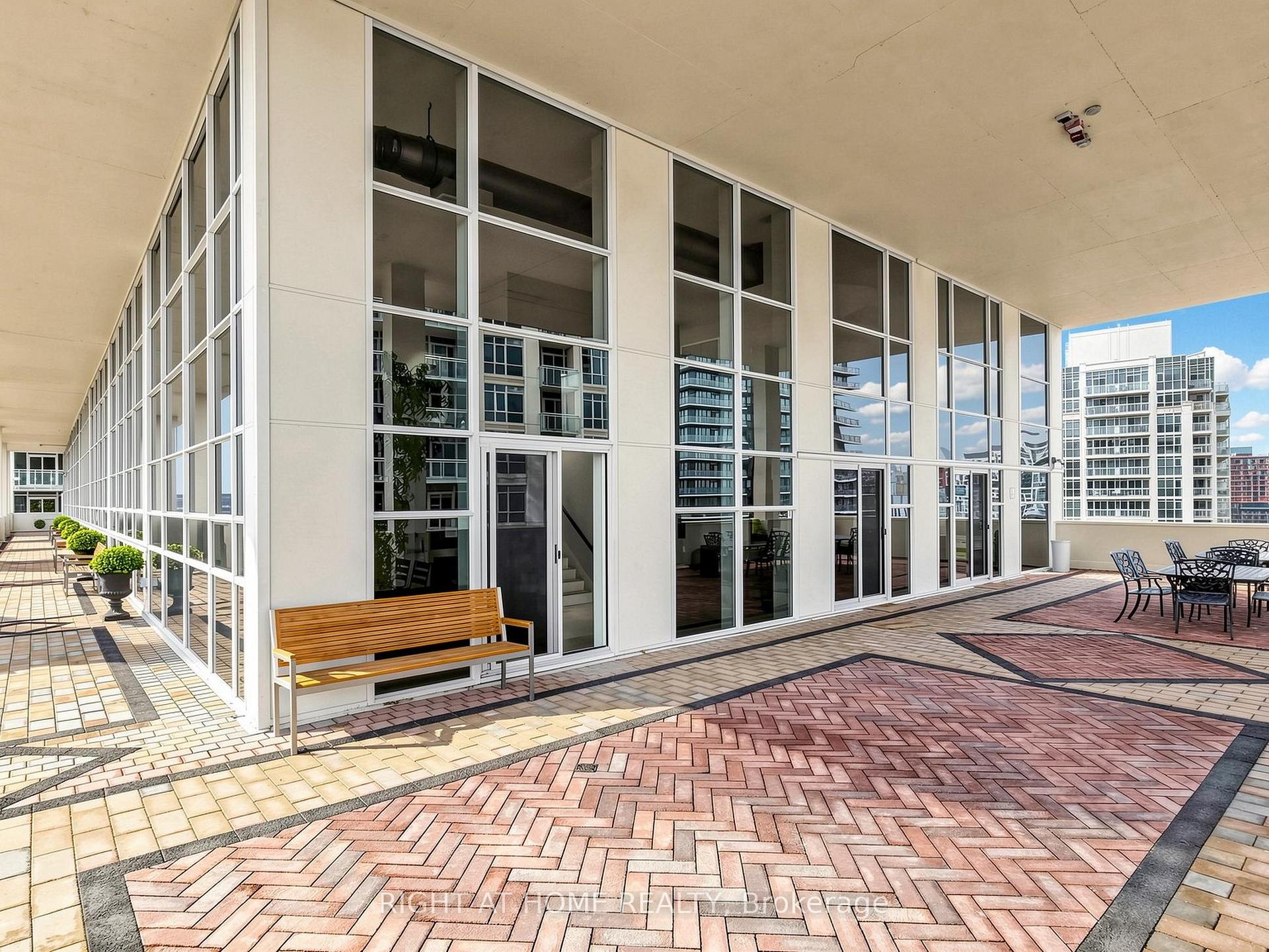 Photo 40 of Unit 1032, 628 Fleet Street, Toronto, Niagara — HOMEH