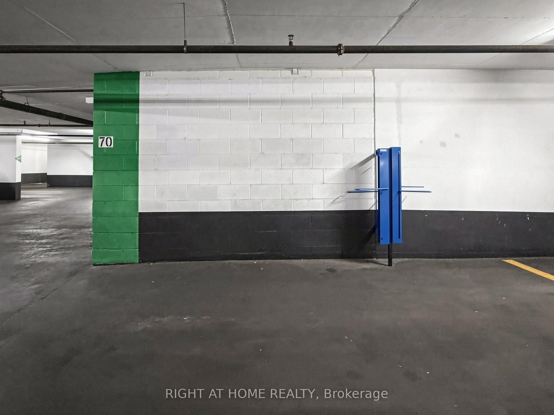 Photo 49 of Unit 1032, 628 Fleet Street, Toronto, Niagara — HOMEH