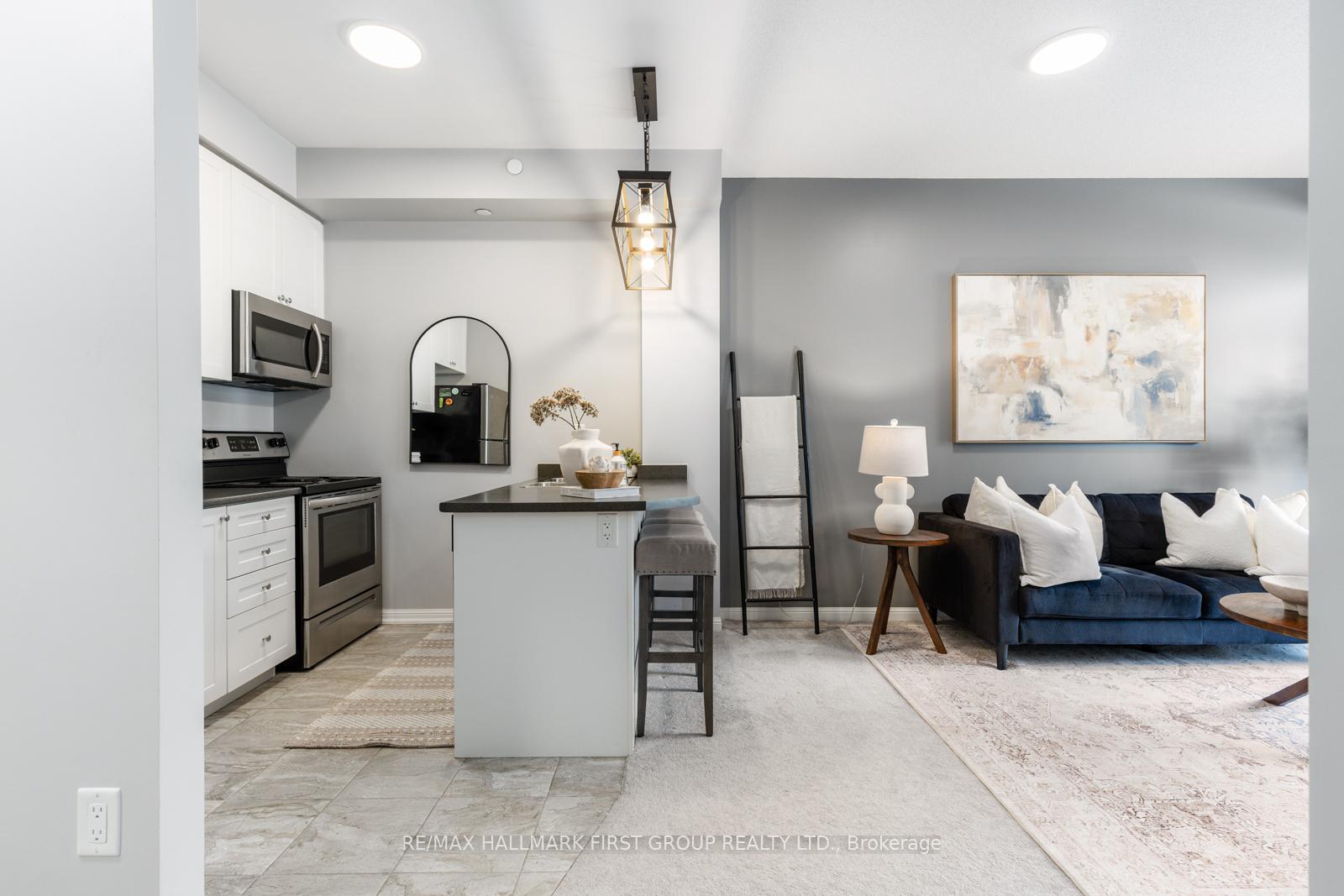 Photo 5 of Unit 113, 80 Aspen Springs Drive, Clarington, Bowmanville — HOMEH