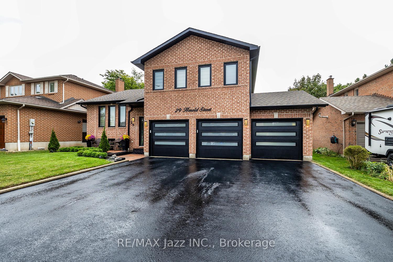 Photo 1 of 29 Harold Street, Whitby, Blue Grass Meadows — HOMEH