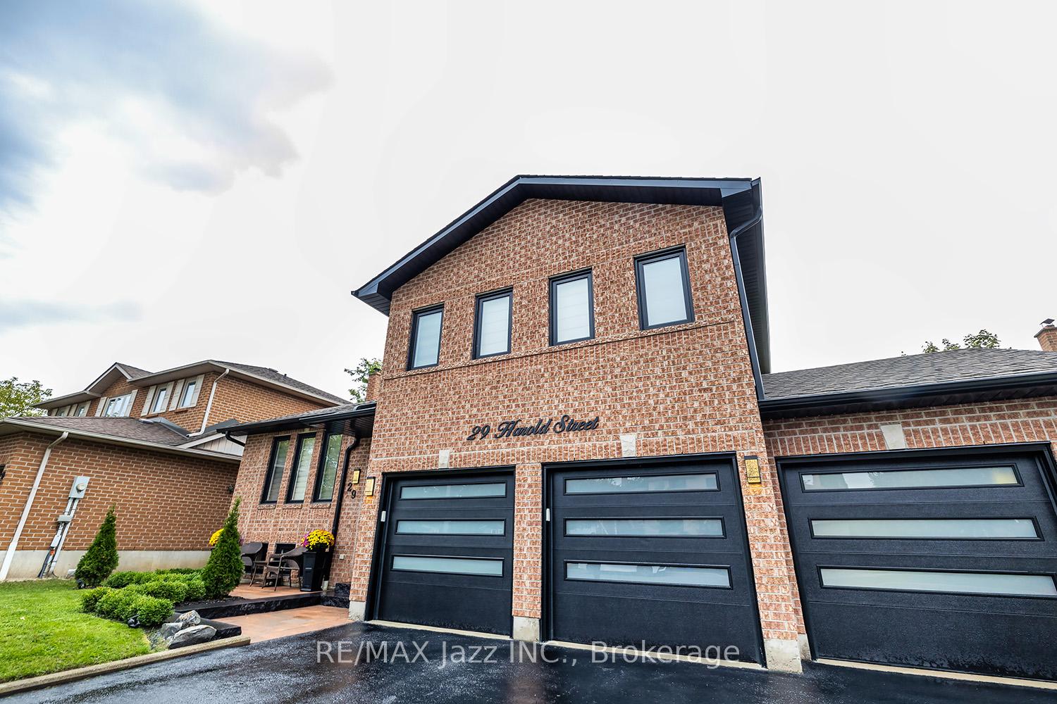 Photo 2 of 29 Harold Street, Whitby, Blue Grass Meadows — HOMEH