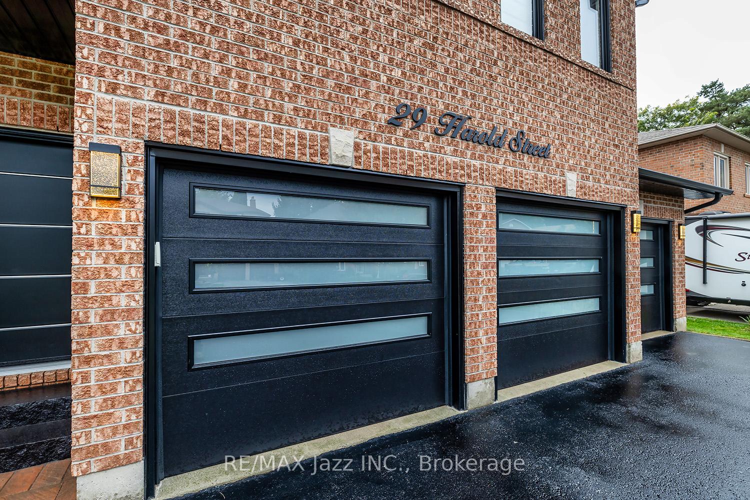 Photo 5 of 29 Harold Street, Whitby, Blue Grass Meadows — HOMEH