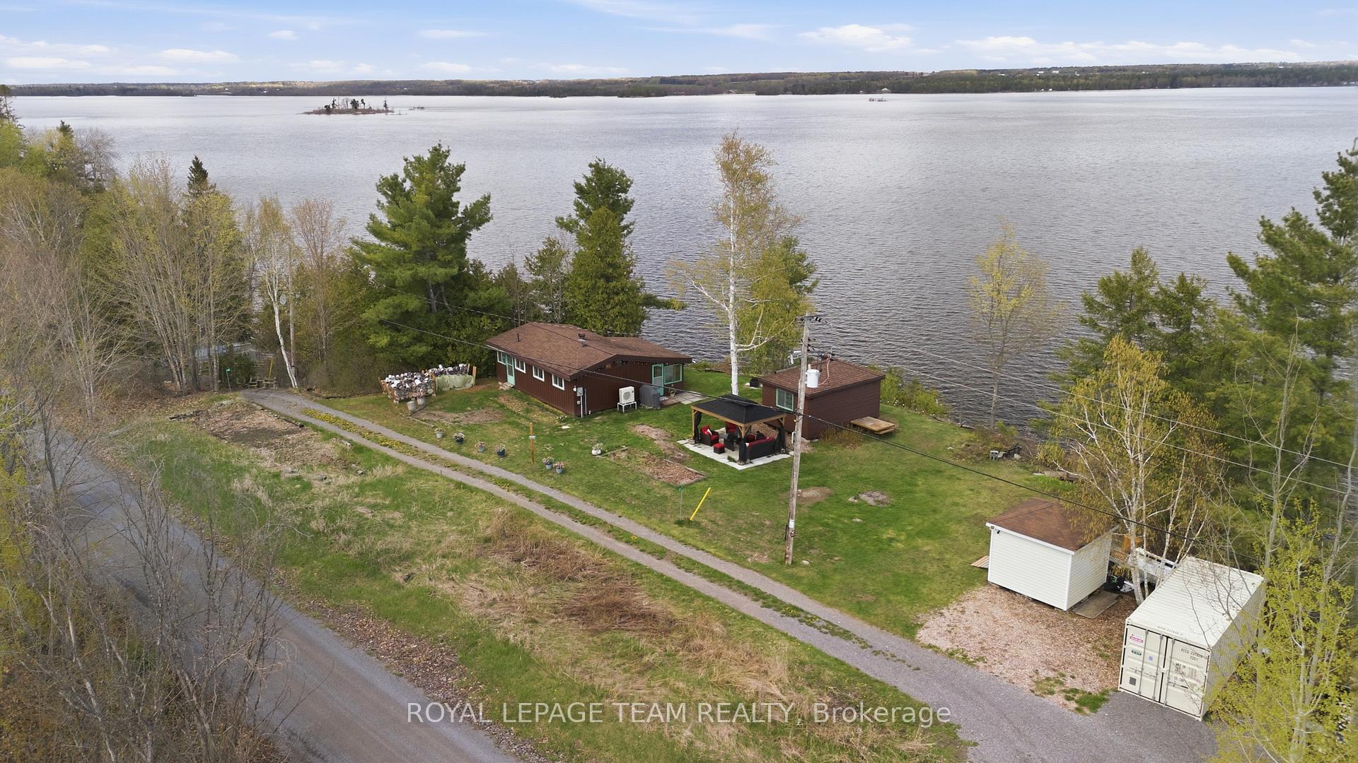 Photo 3 of 60 Wrangell Road, McNab/Braeside, Mcnab/Braeside Twps — HOMEH