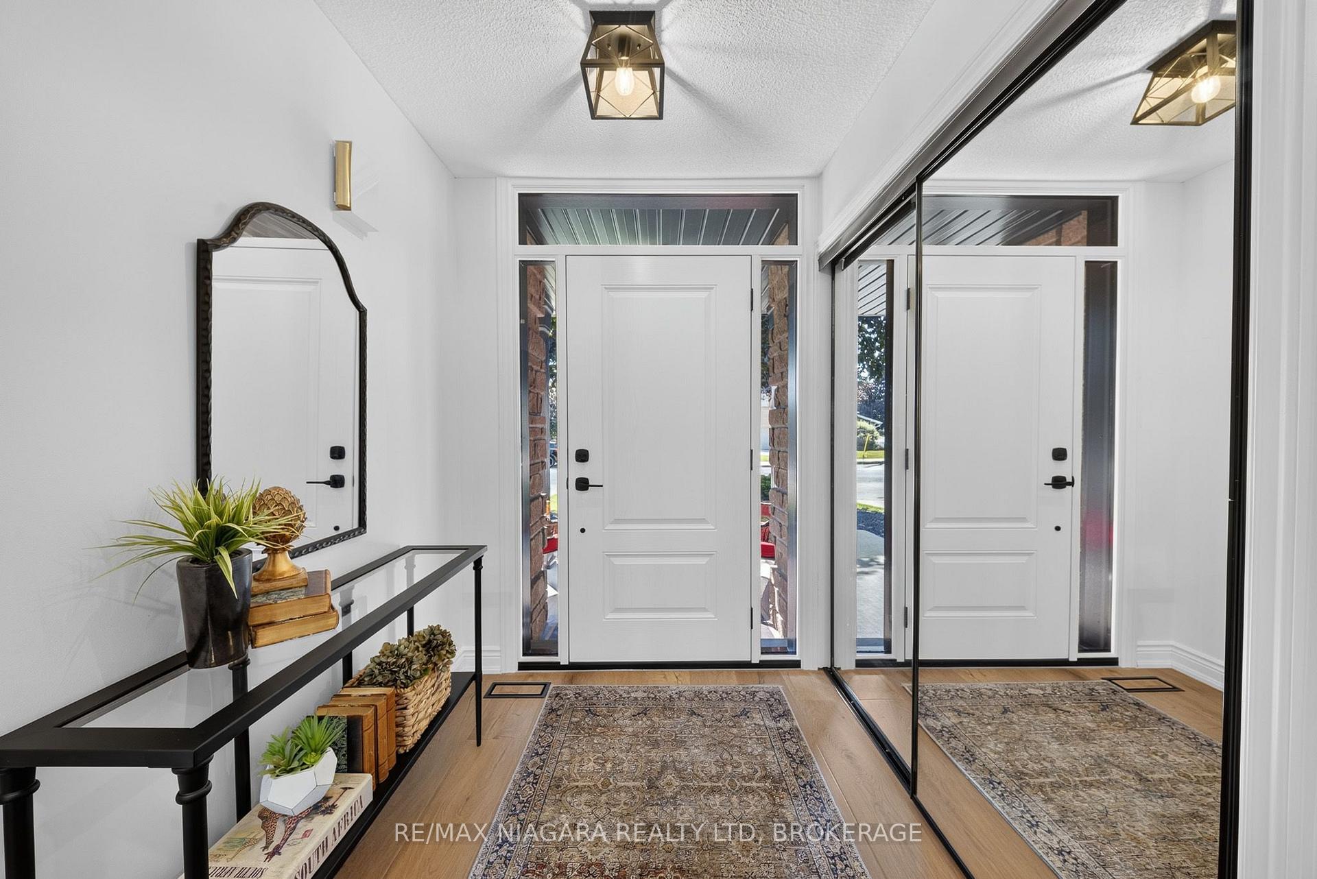 Photo 7 of 633 Clarence Street, Port Colborne, Sugarloaf — HOMEH