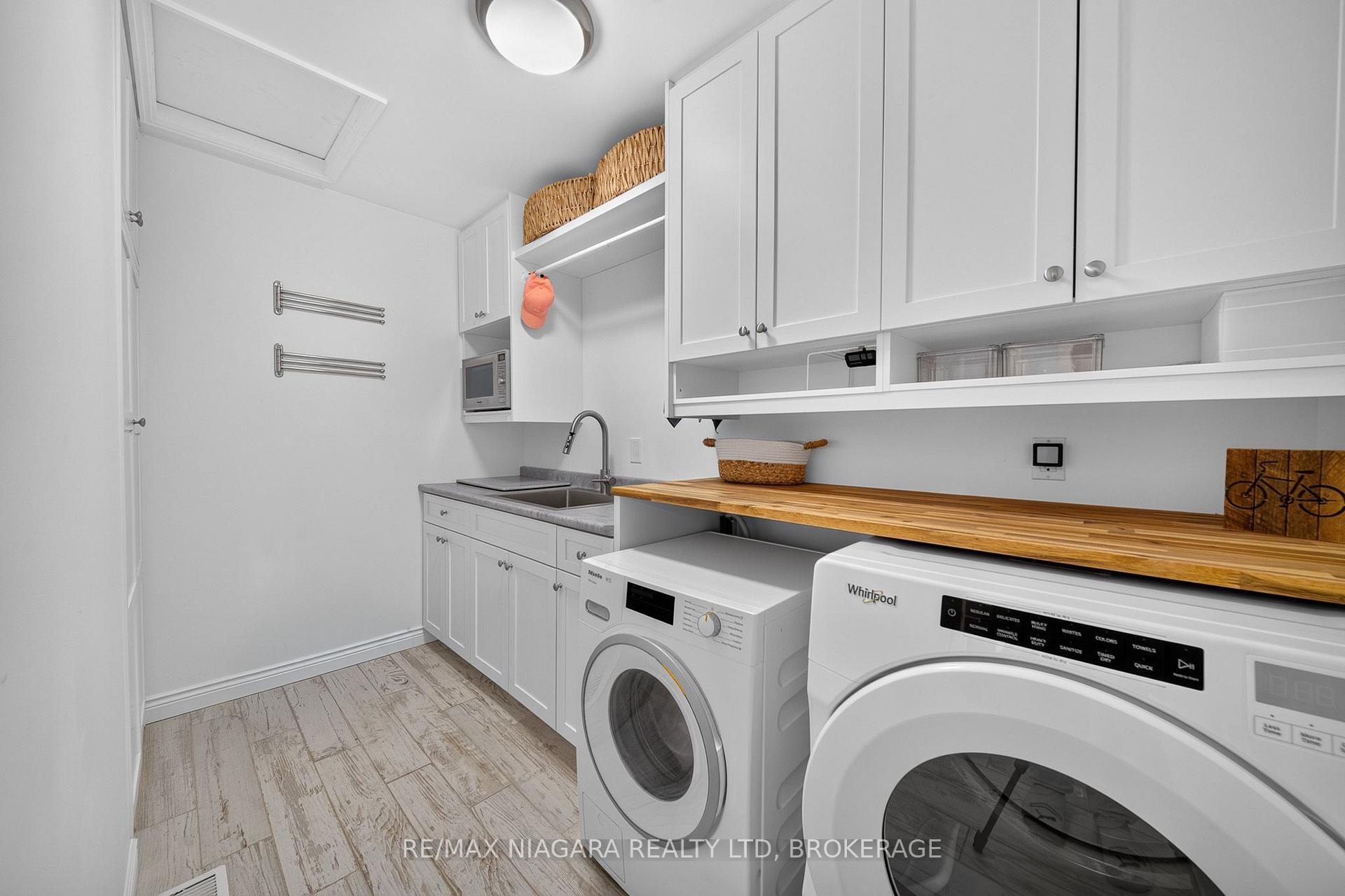 Photo 32 of 633 Clarence Street, Port Colborne, Sugarloaf — HOMEH