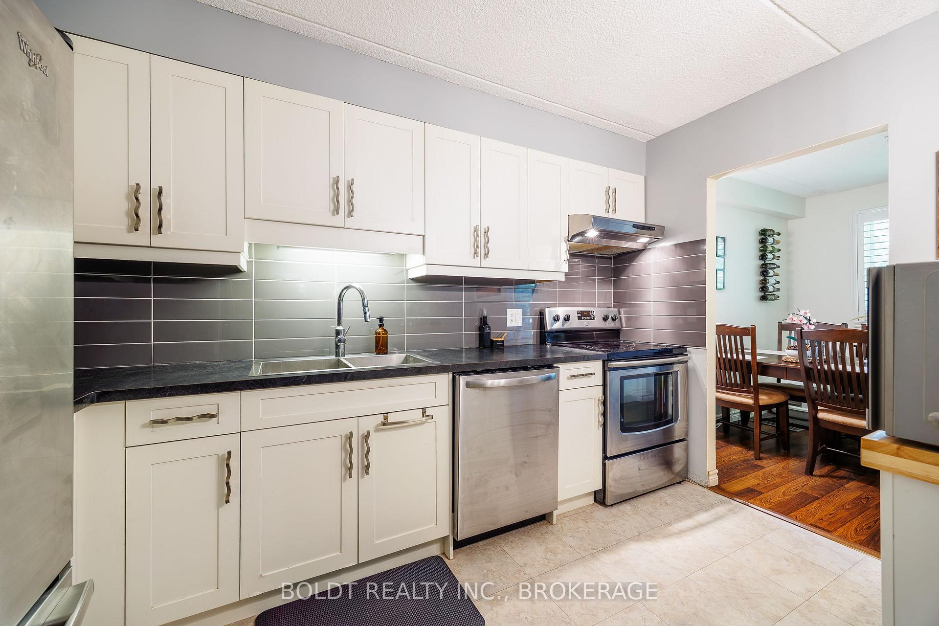 Photo 6 of Unit 210, 6 Westlake Lane, St. Catharines, Lakeport — HOMEH
