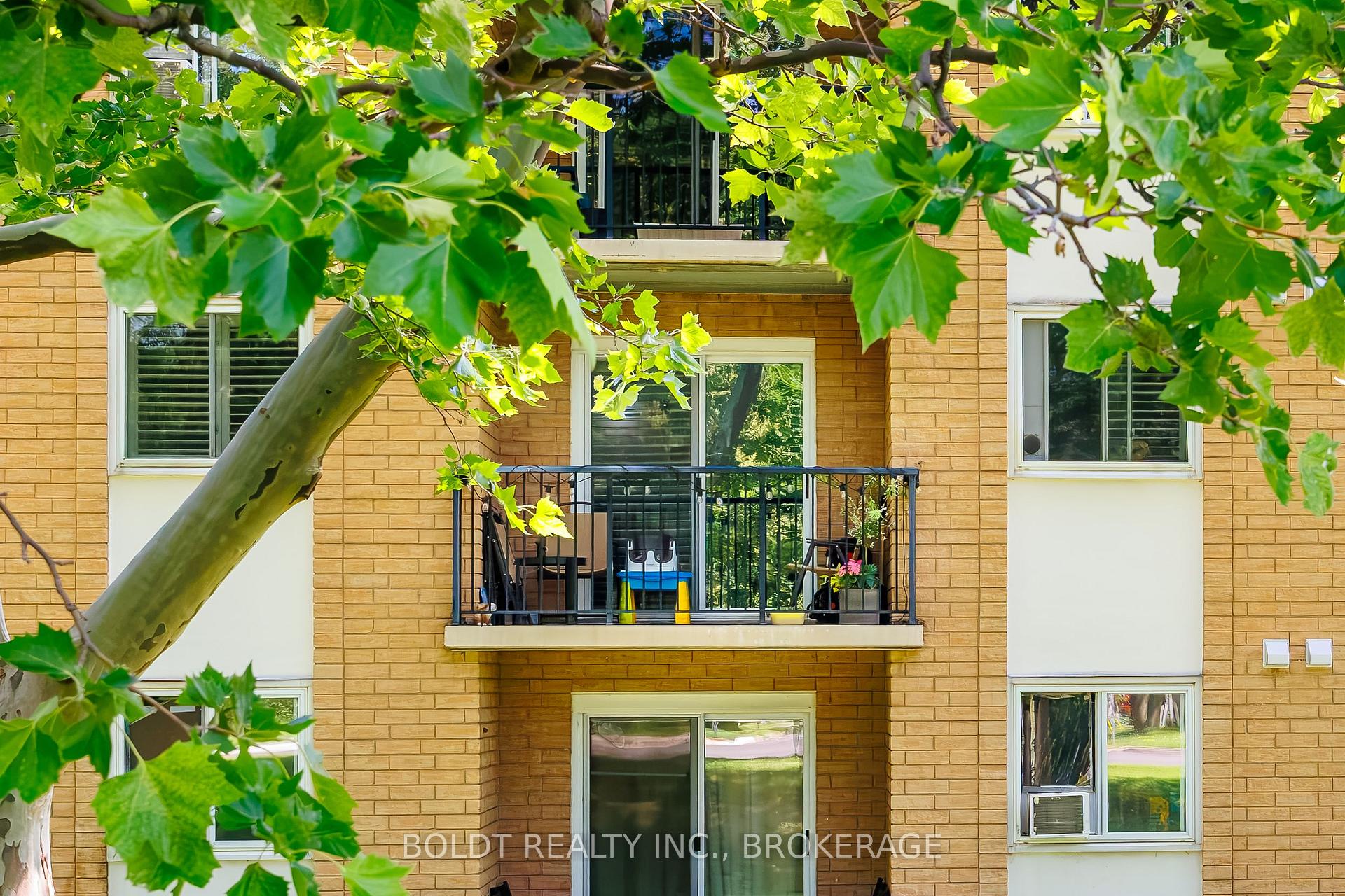 Photo 14 of Unit 210, 6 Westlake Lane, St. Catharines, Lakeport — HOMEH