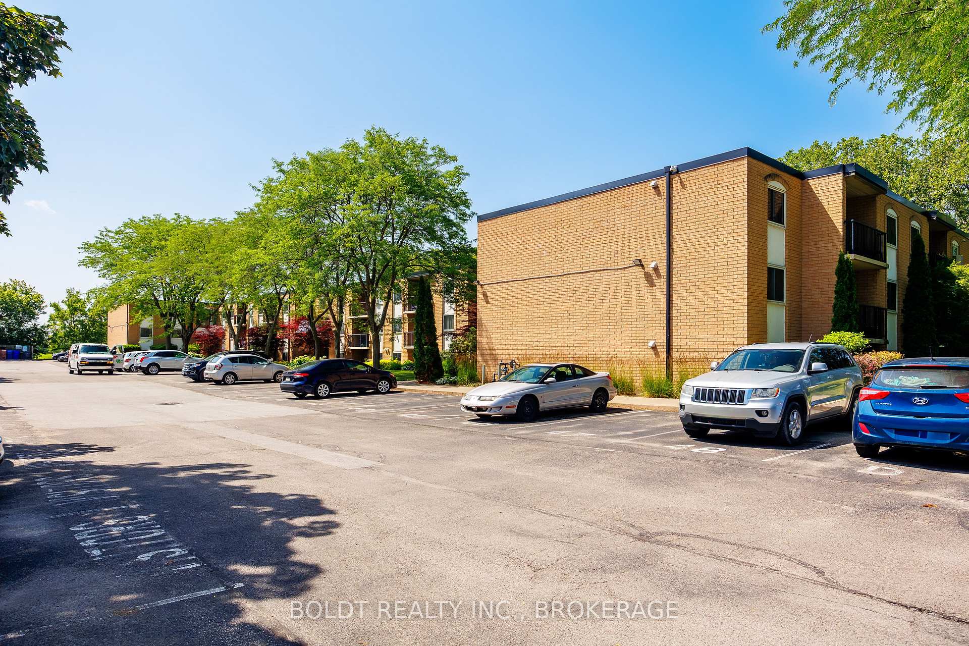 Photo 19 of Unit 210, 6 Westlake Lane, St. Catharines, Lakeport — HOMEH