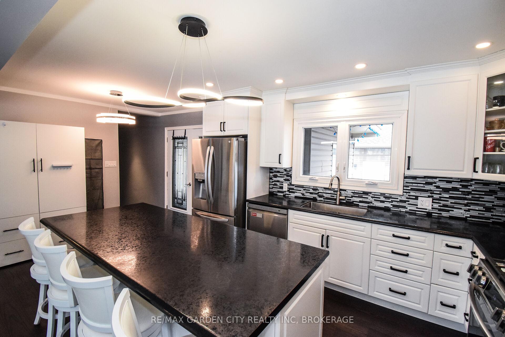 Photo 7 of 91 Crescent Drive, Welland, Dain City — HOMEH