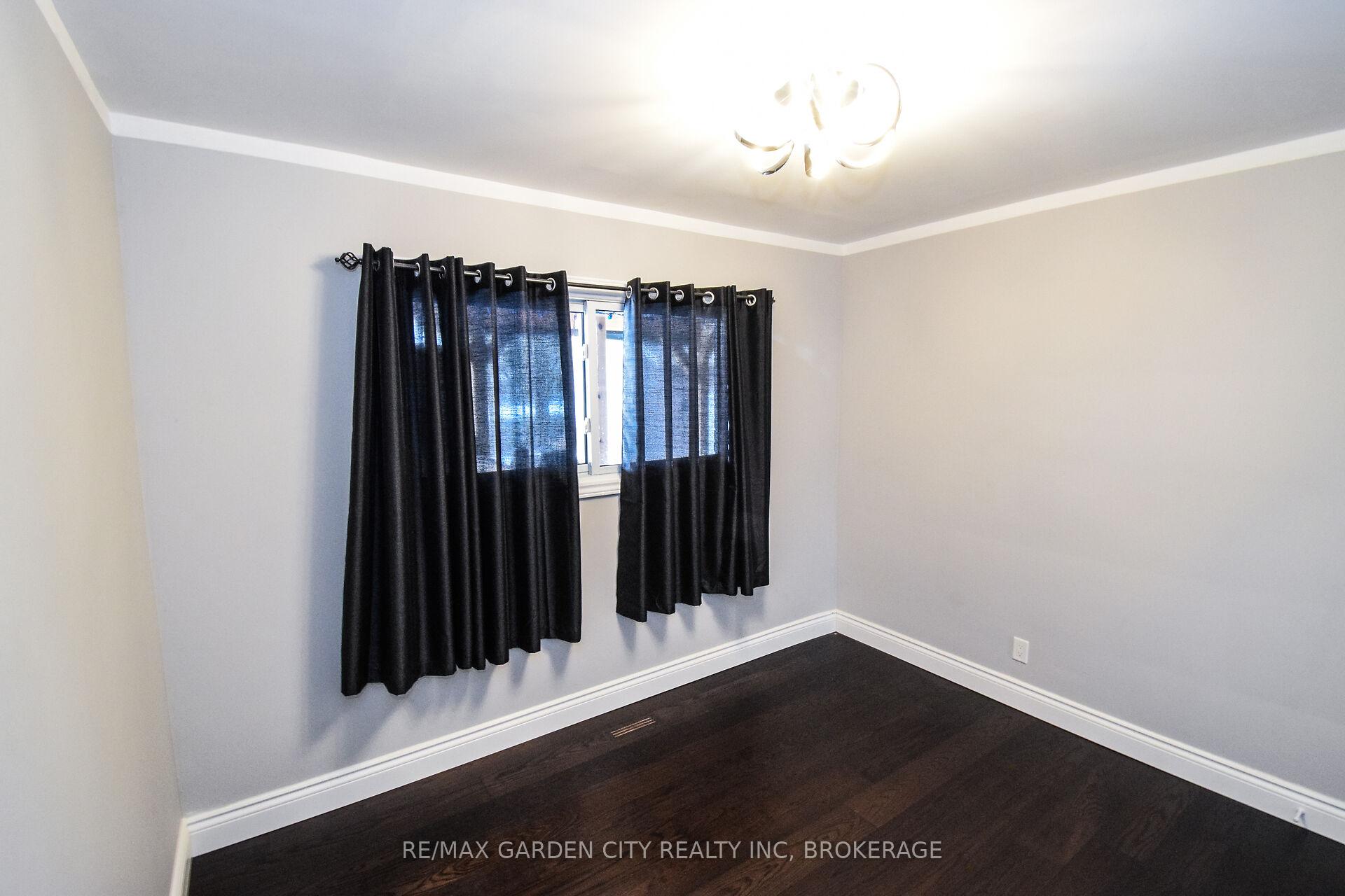 Photo 17 of 91 Crescent Drive, Welland, Dain City — HOMEH