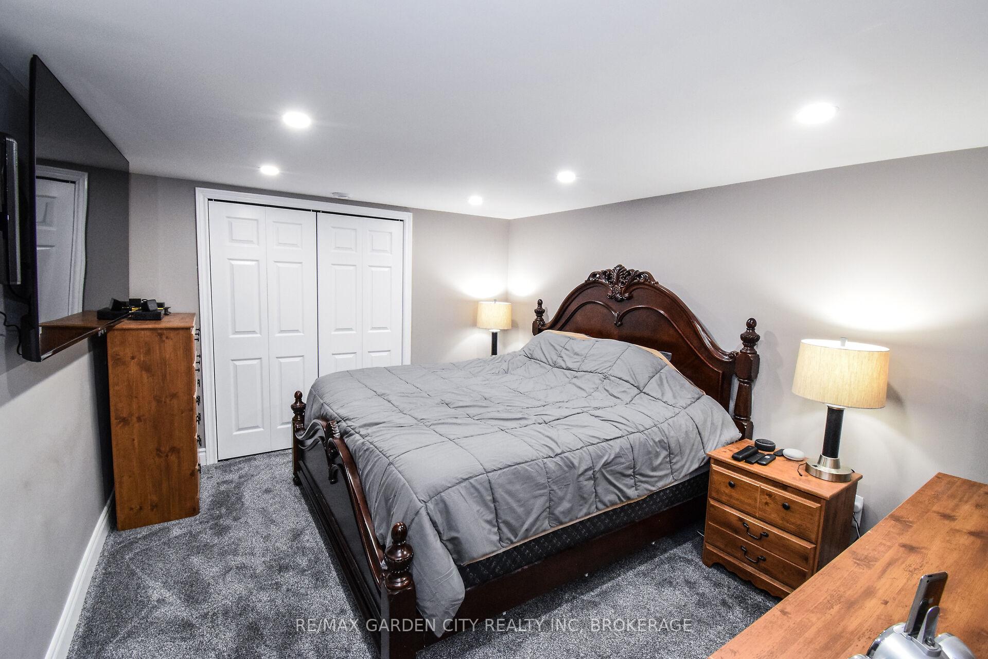 Photo 23 of 91 Crescent Drive, Welland, Dain City — HOMEH