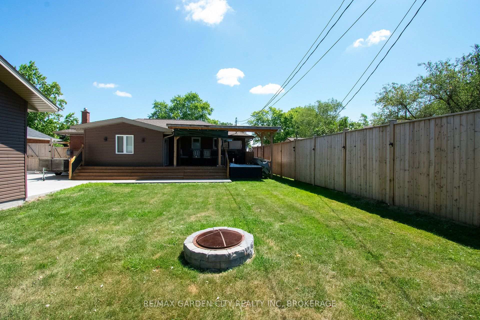 Photo 29 of 91 Crescent Drive, Welland, Dain City — HOMEH