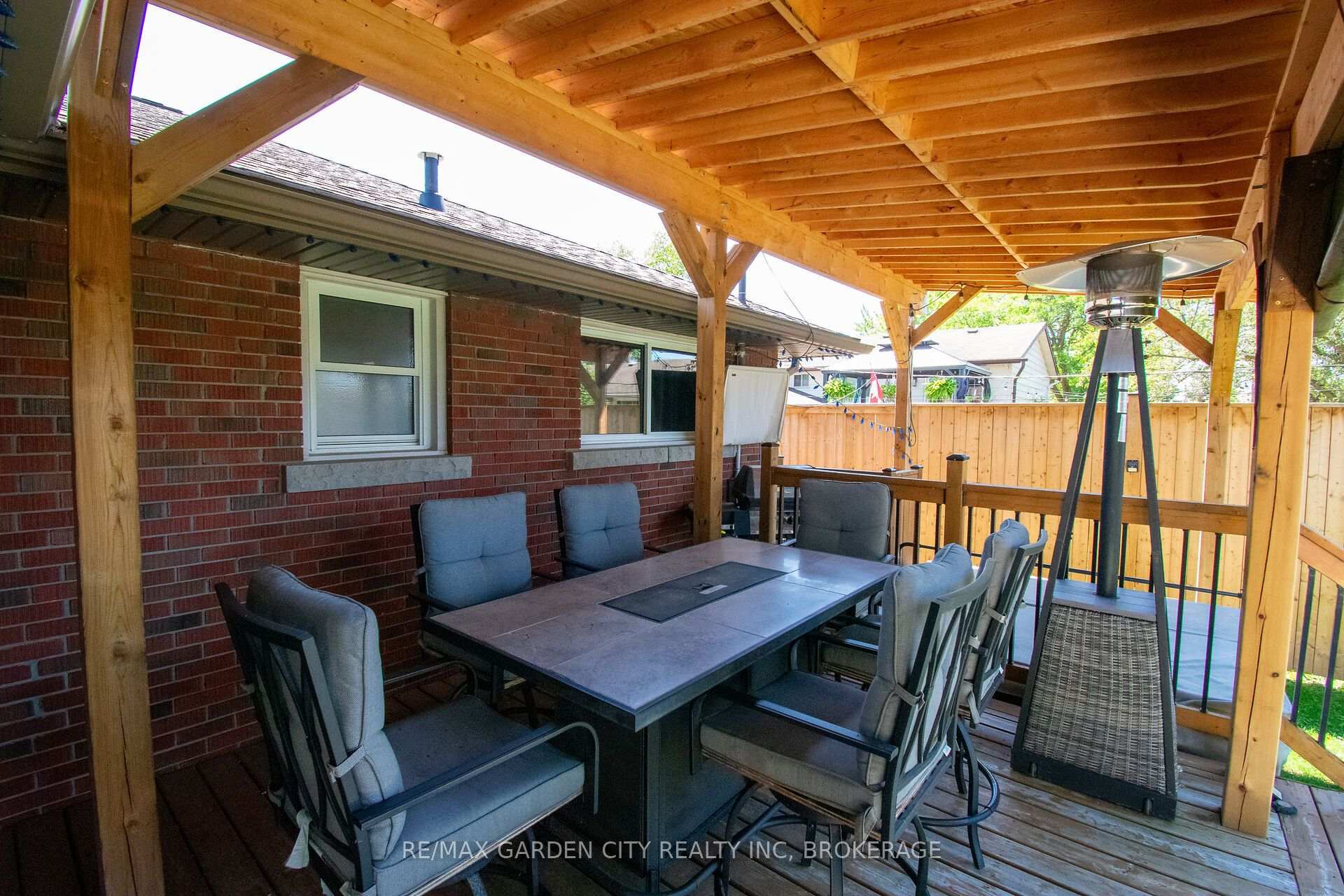 Photo 34 of 91 Crescent Drive, Welland, Dain City — HOMEH