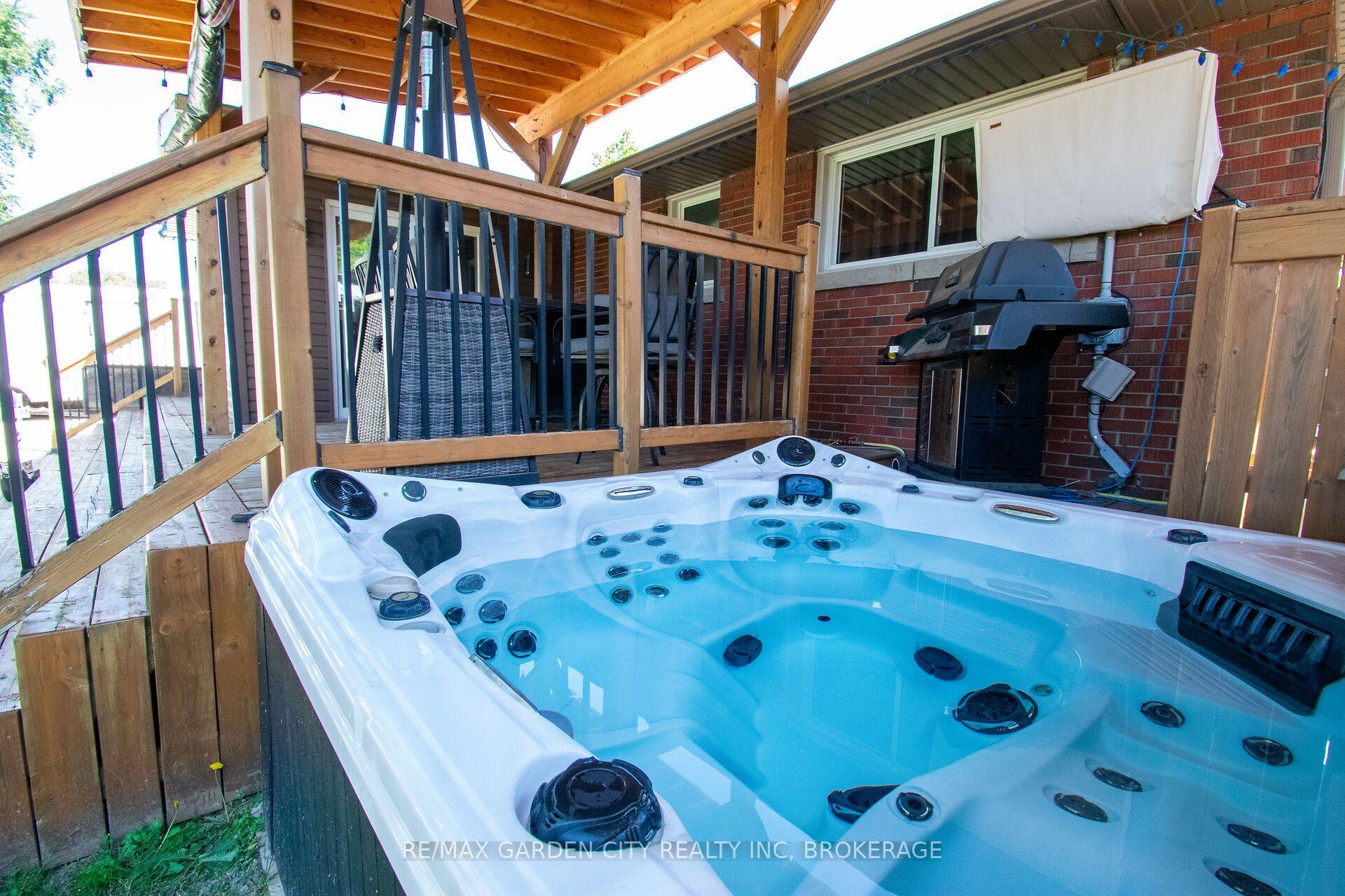 Photo 35 of 91 Crescent Drive, Welland, Dain City — HOMEH