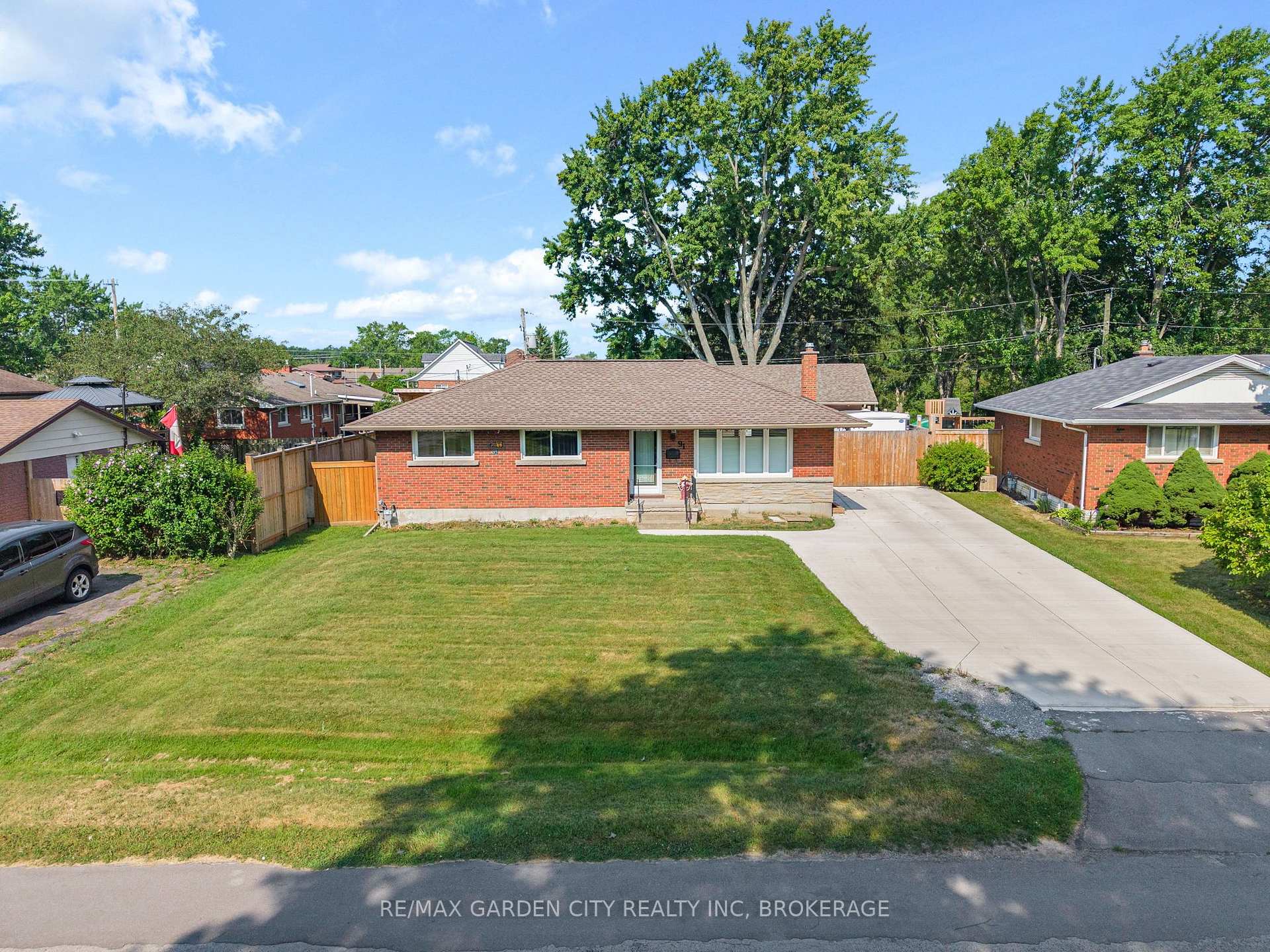 Photo 39 of 91 Crescent Drive, Welland, Dain City — HOMEH