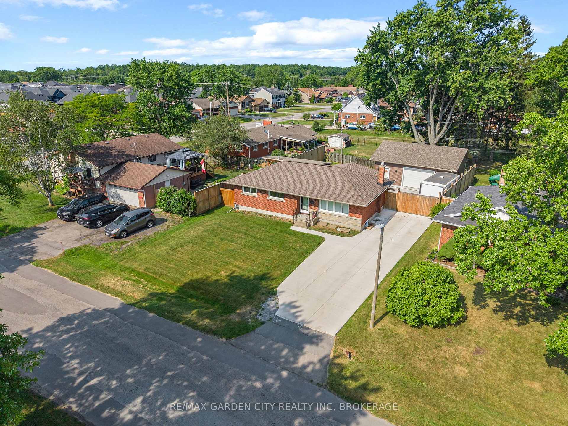 Photo 40 of 91 Crescent Drive, Welland, Dain City — HOMEH