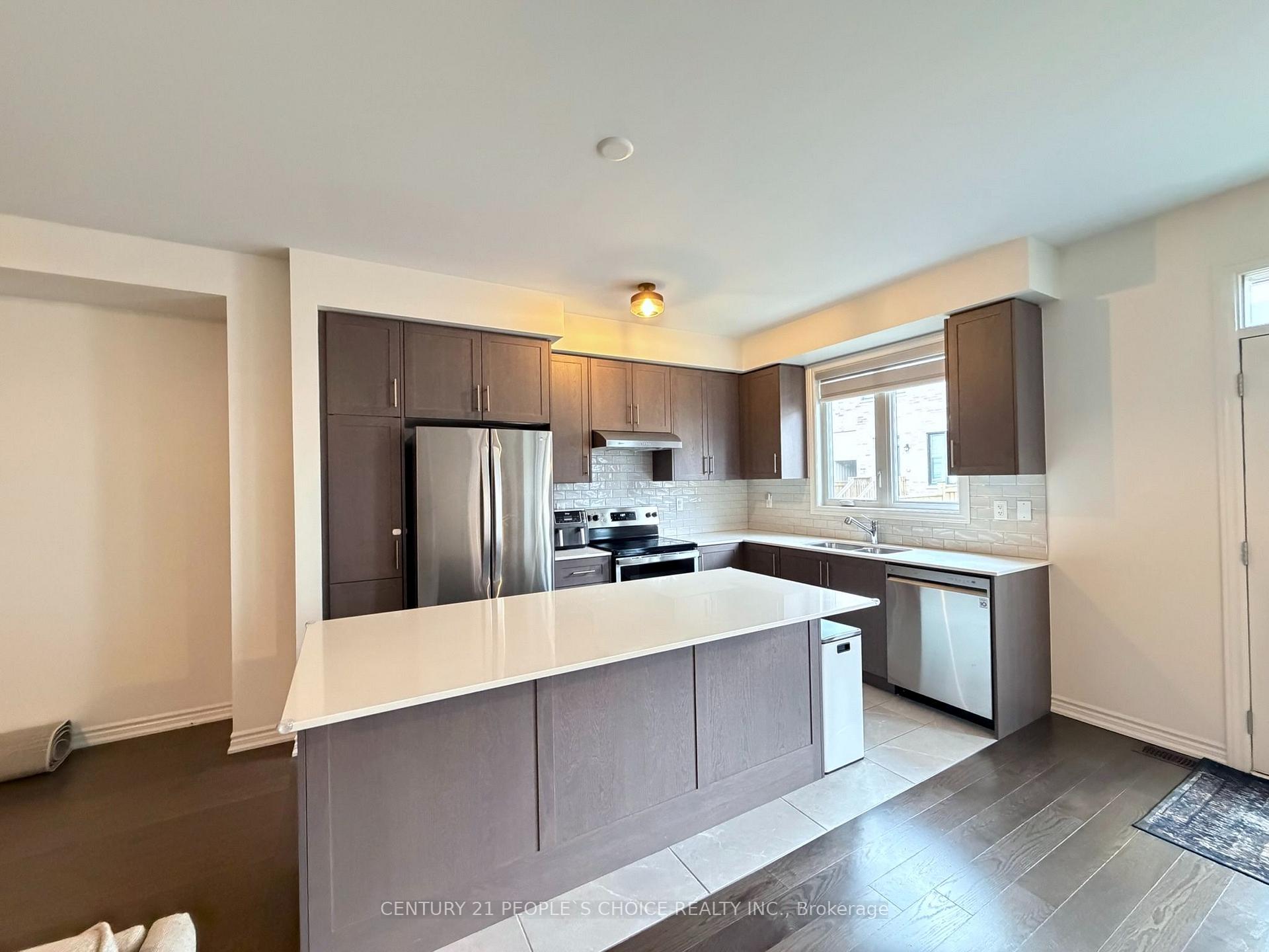 Photo 10 of 487 Bergamot Avenue, Milton, Walker — HOMEH