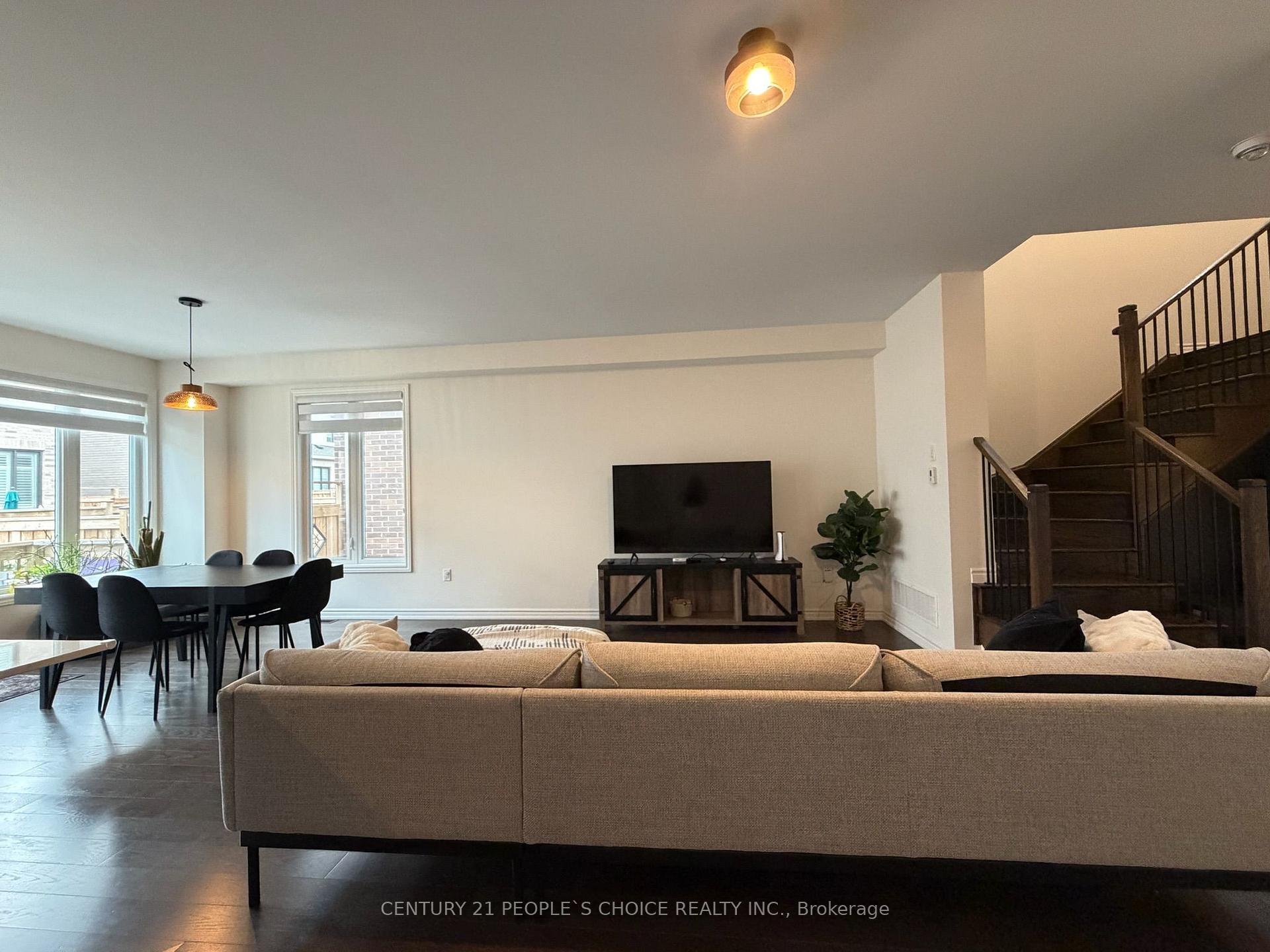 Photo 13 of 487 Bergamot Avenue, Milton, Walker — HOMEH