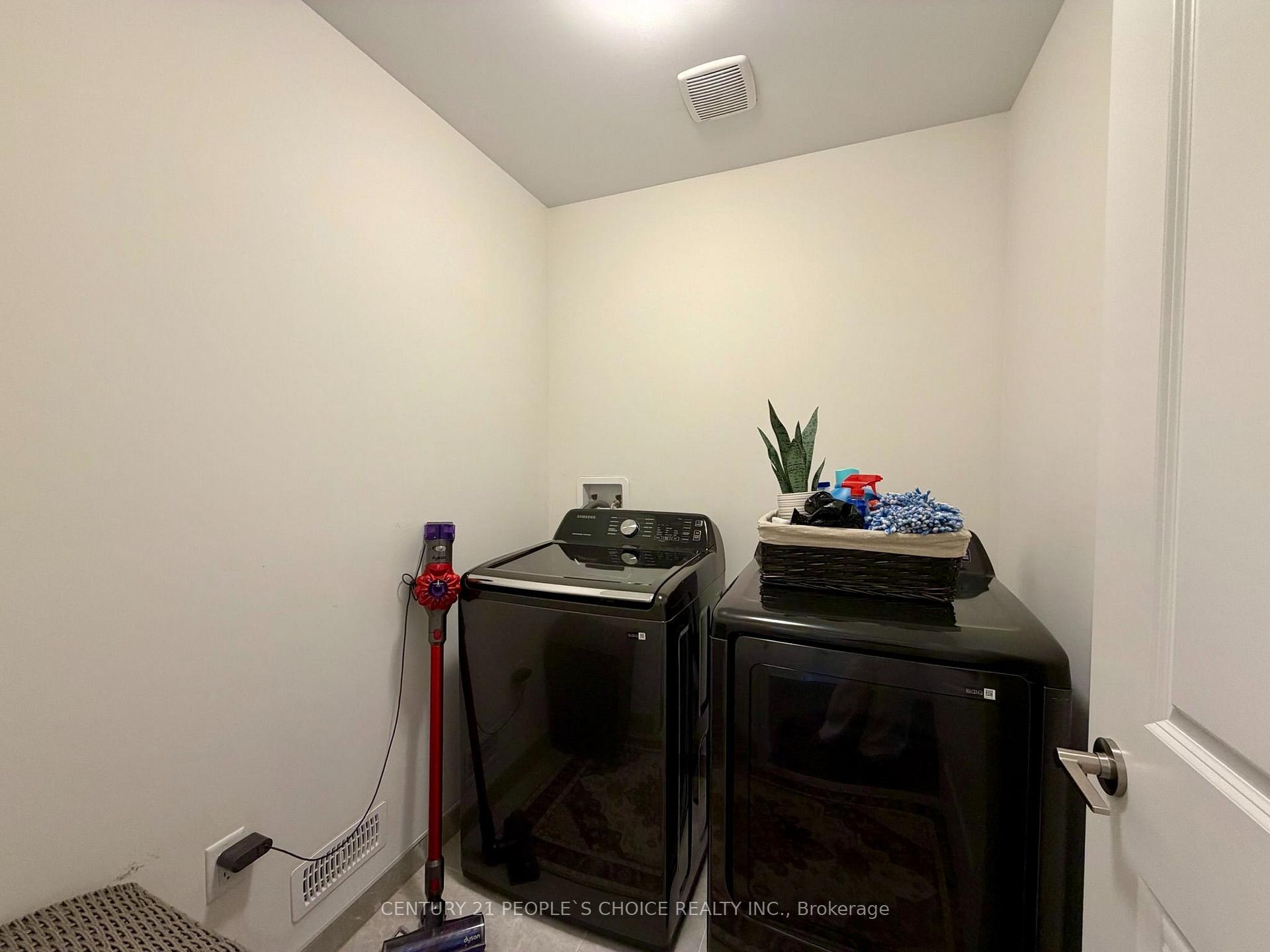 Photo 22 of 487 Bergamot Avenue, Milton, Walker — HOMEH