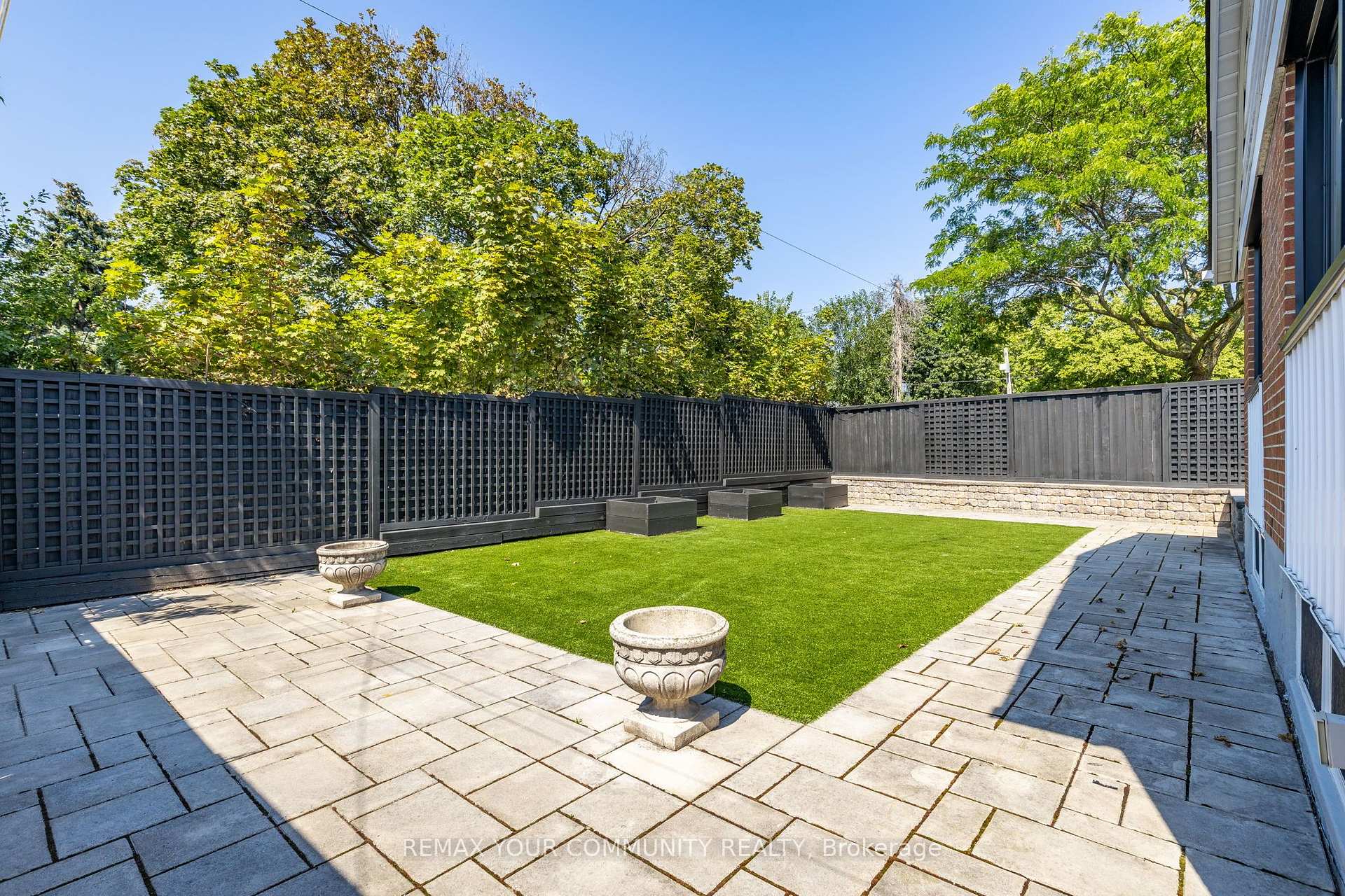 Photo 27 of 2 Doonaree Drive, North York, Parkwoods-Donalda — HOMEH