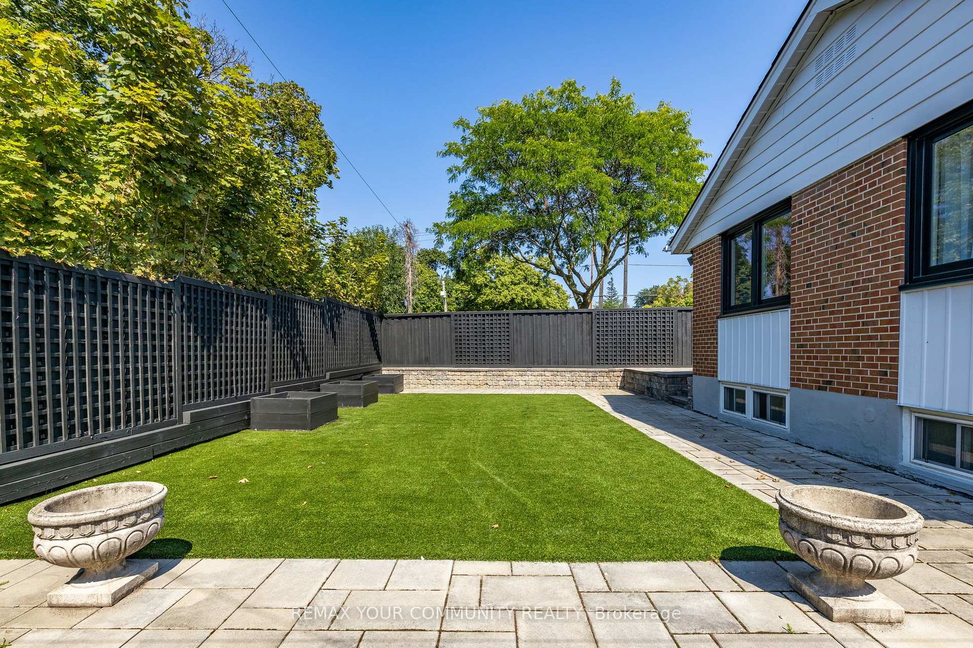 Photo 28 of 2 Doonaree Drive, North York, Parkwoods-Donalda — HOMEH