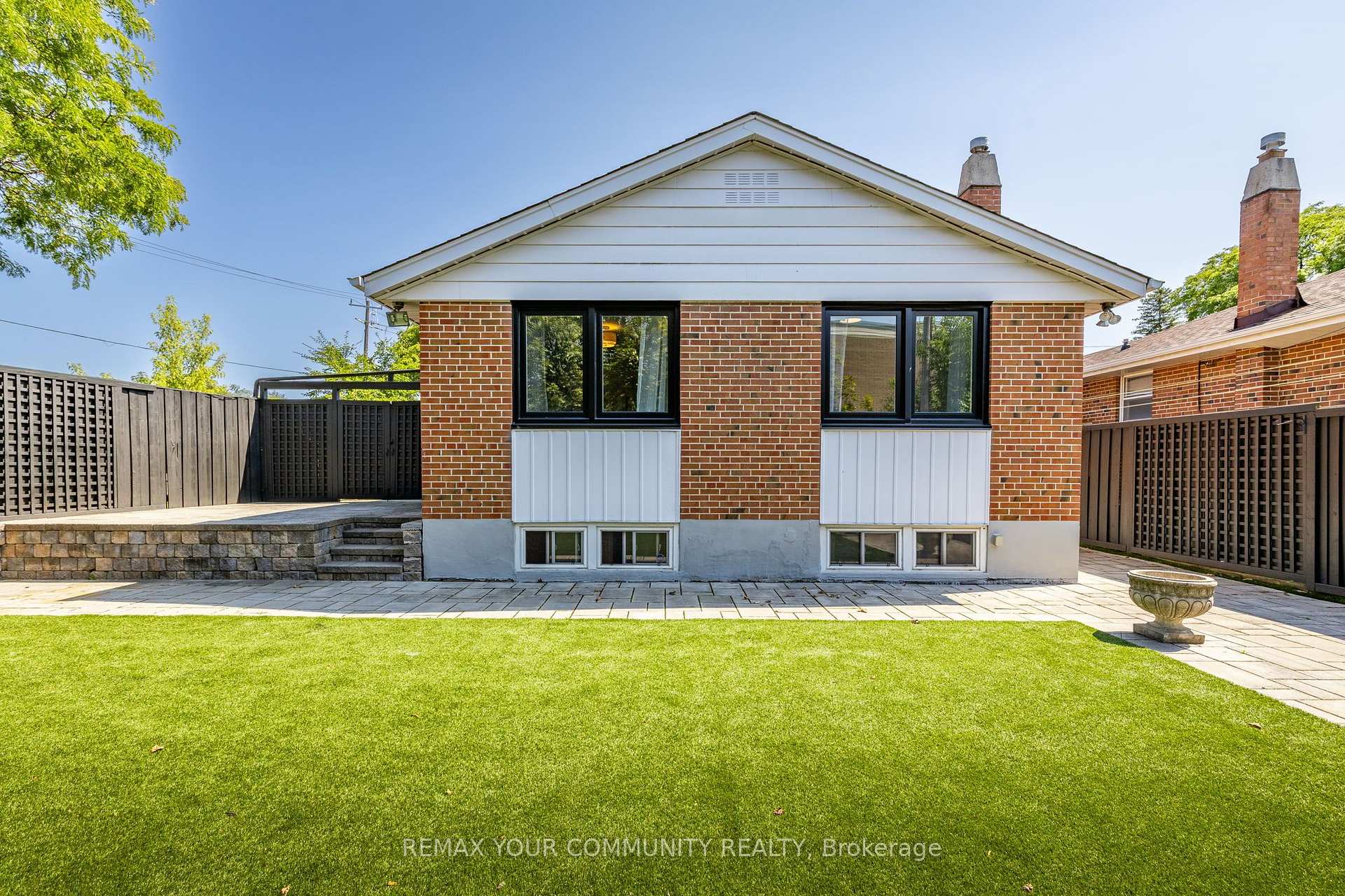 Photo 30 of 2 Doonaree Drive, North York, Parkwoods-Donalda — HOMEH