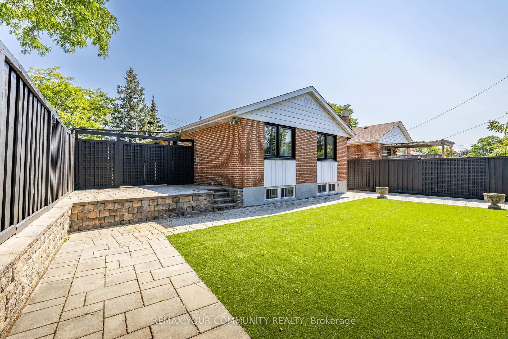 Photo 31 of 2 Doonaree Drive, North York, Parkwoods-Donalda — HOMEH