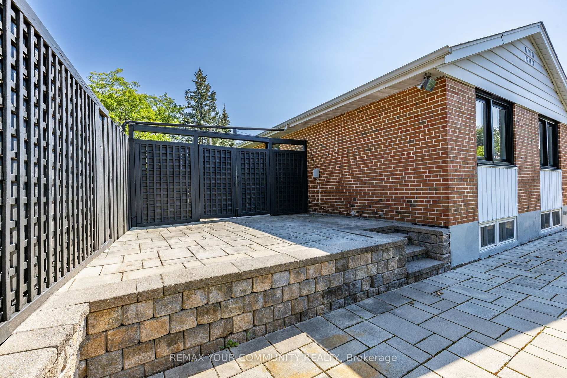 Photo 32 of 2 Doonaree Drive, North York, Parkwoods-Donalda — HOMEH