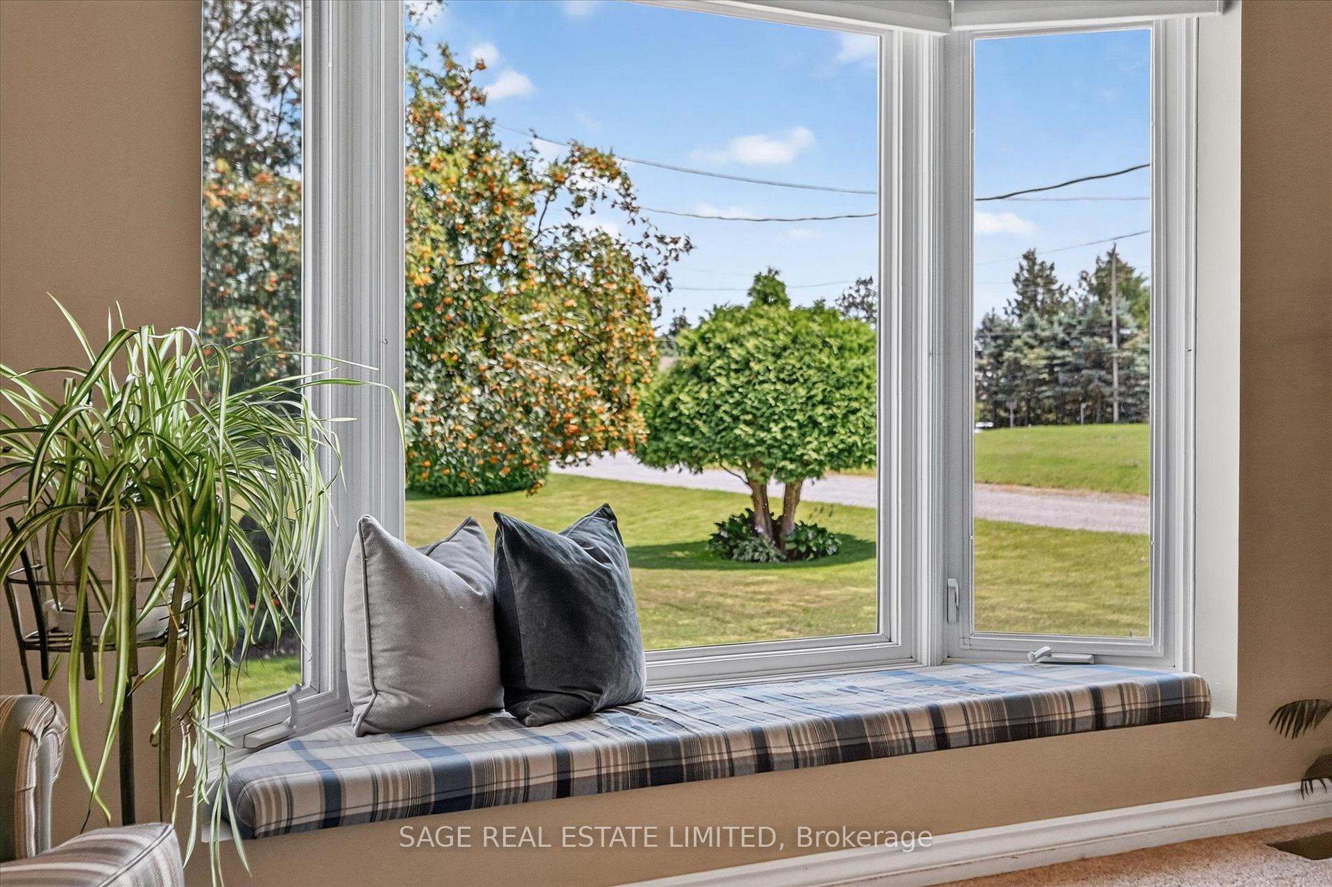 Photo 6 of 39 Riverside Drive, Kawartha Lakes, Ops — HOMEH