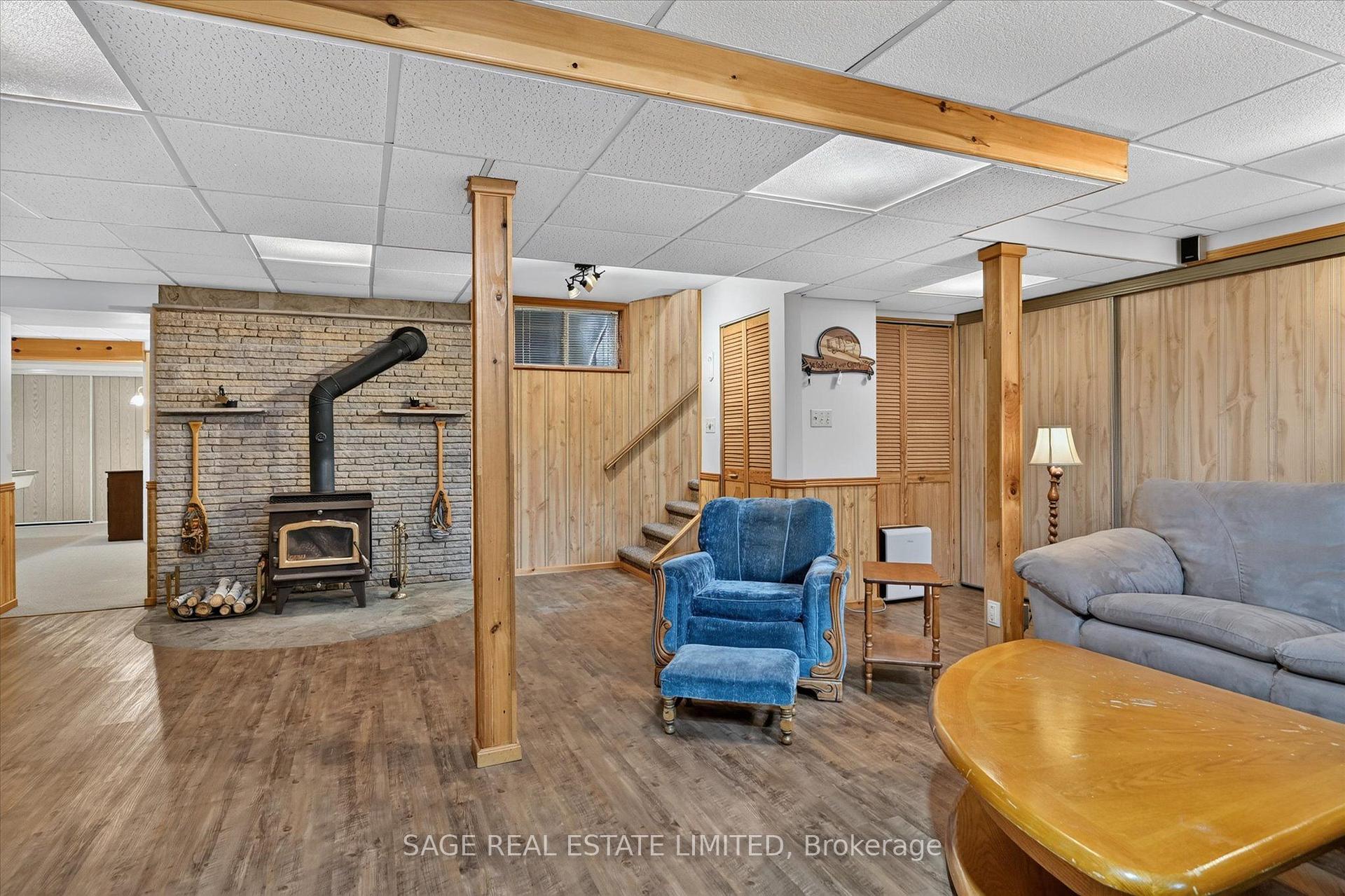 Photo 34 of 39 Riverside Drive, Kawartha Lakes, Ops — HOMEH
