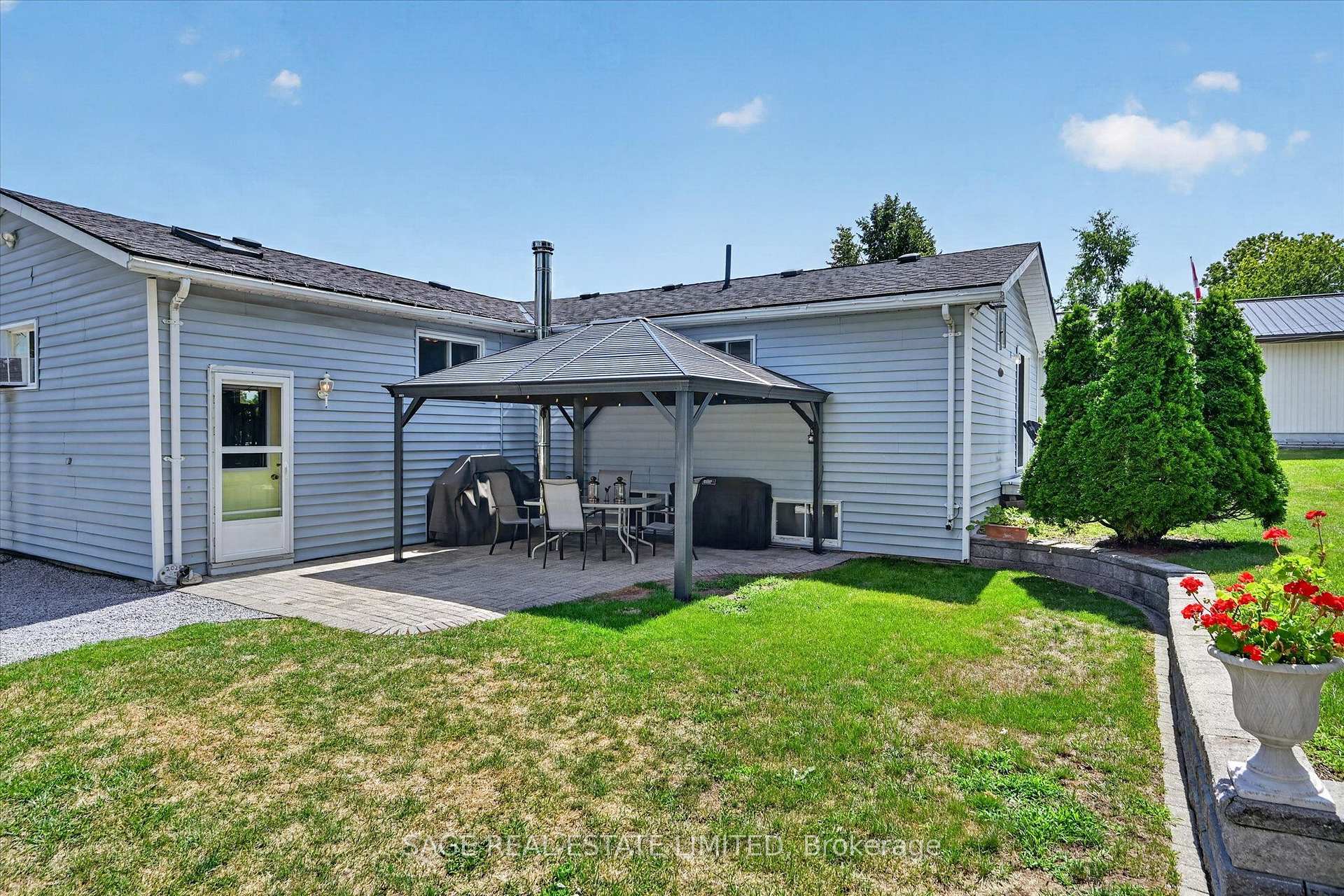 Photo 40 of 39 Riverside Drive, Kawartha Lakes, Ops — HOMEH